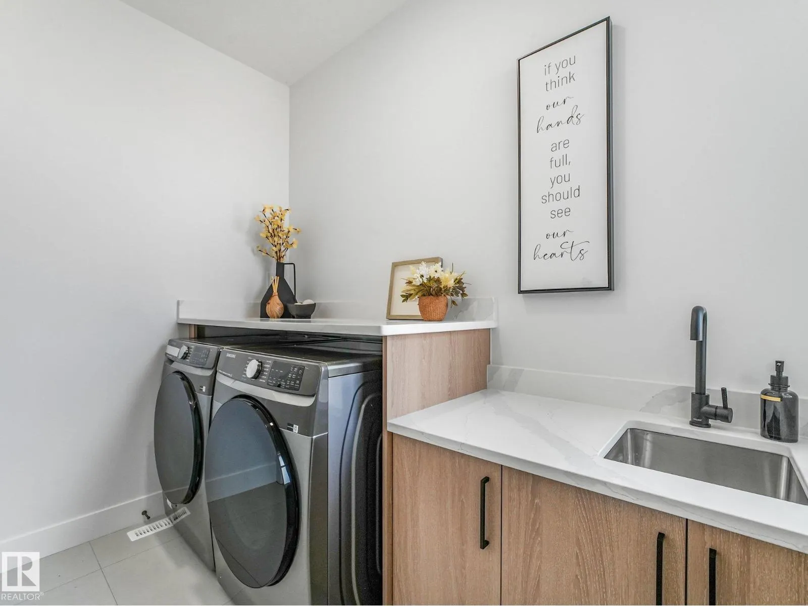 70 Ravenshire Wynd