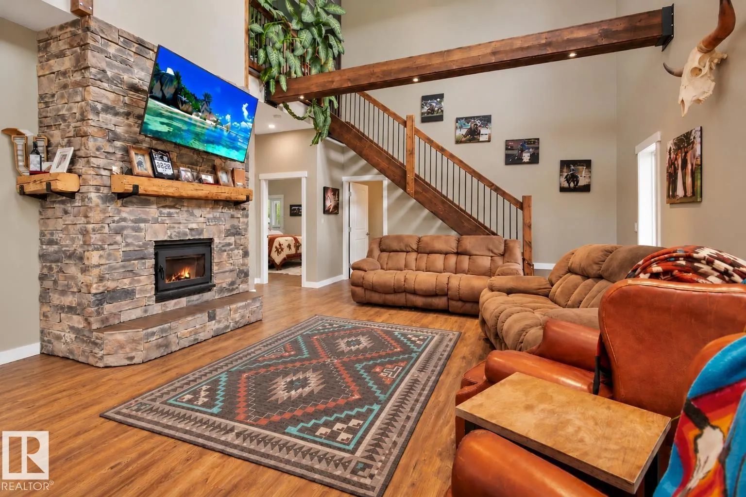 15048 Hwy 611