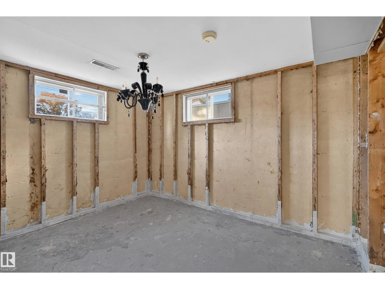 12334 79 ST NW