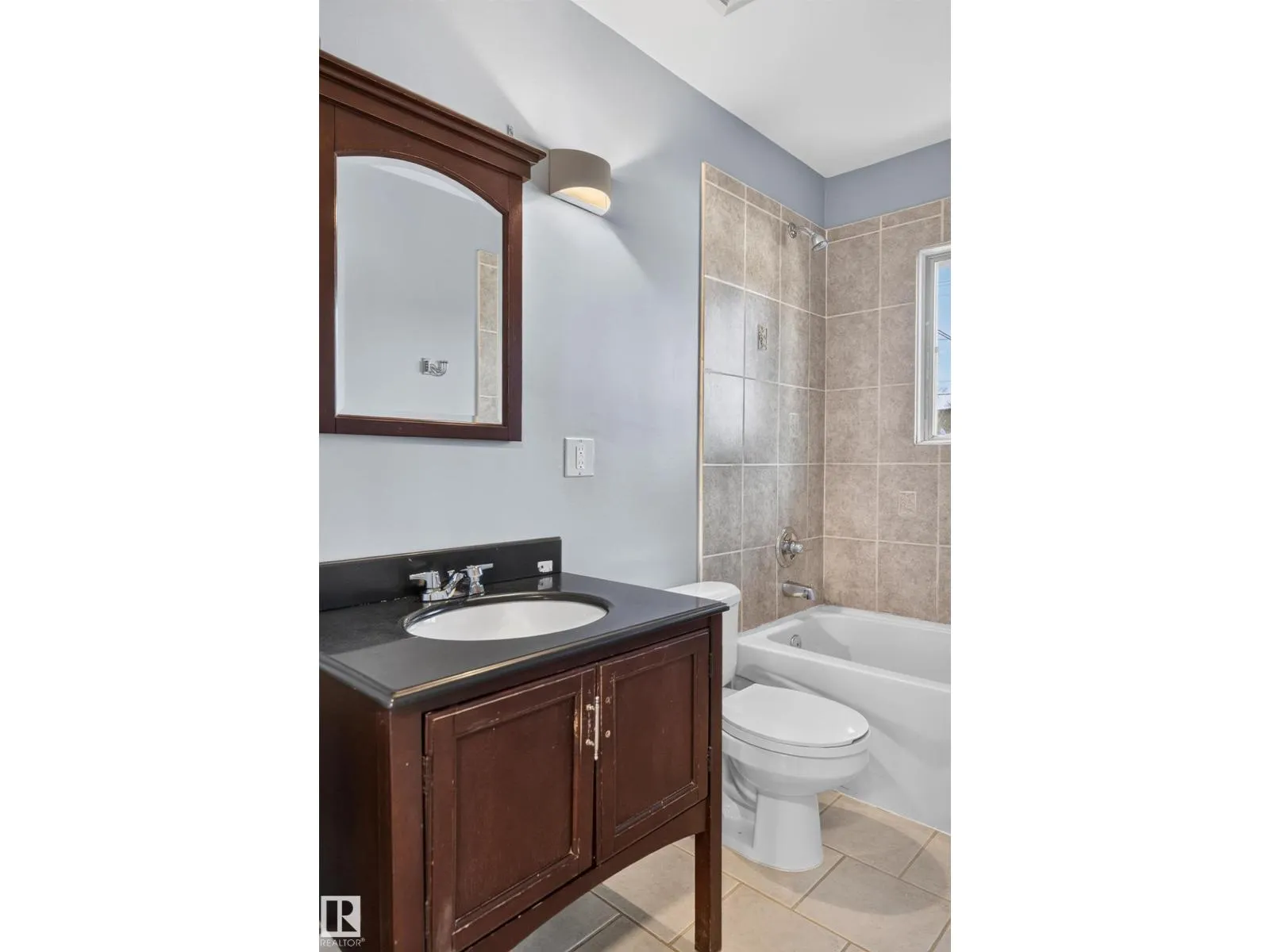 12334 79 ST NW