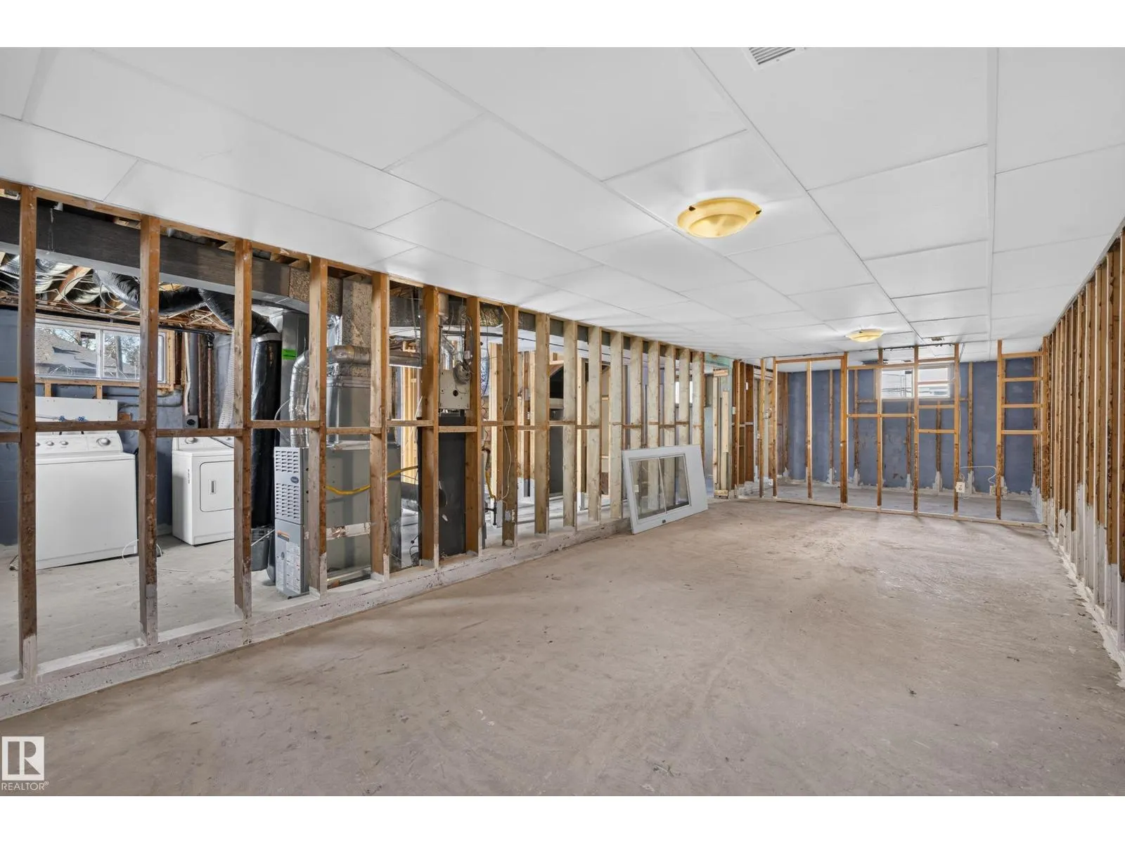 12334 79 ST NW
