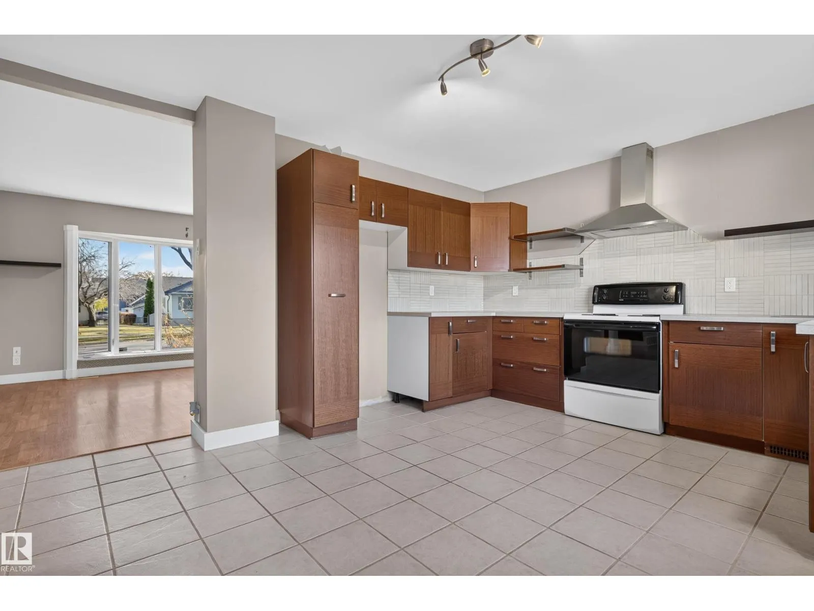 12334 79 ST NW