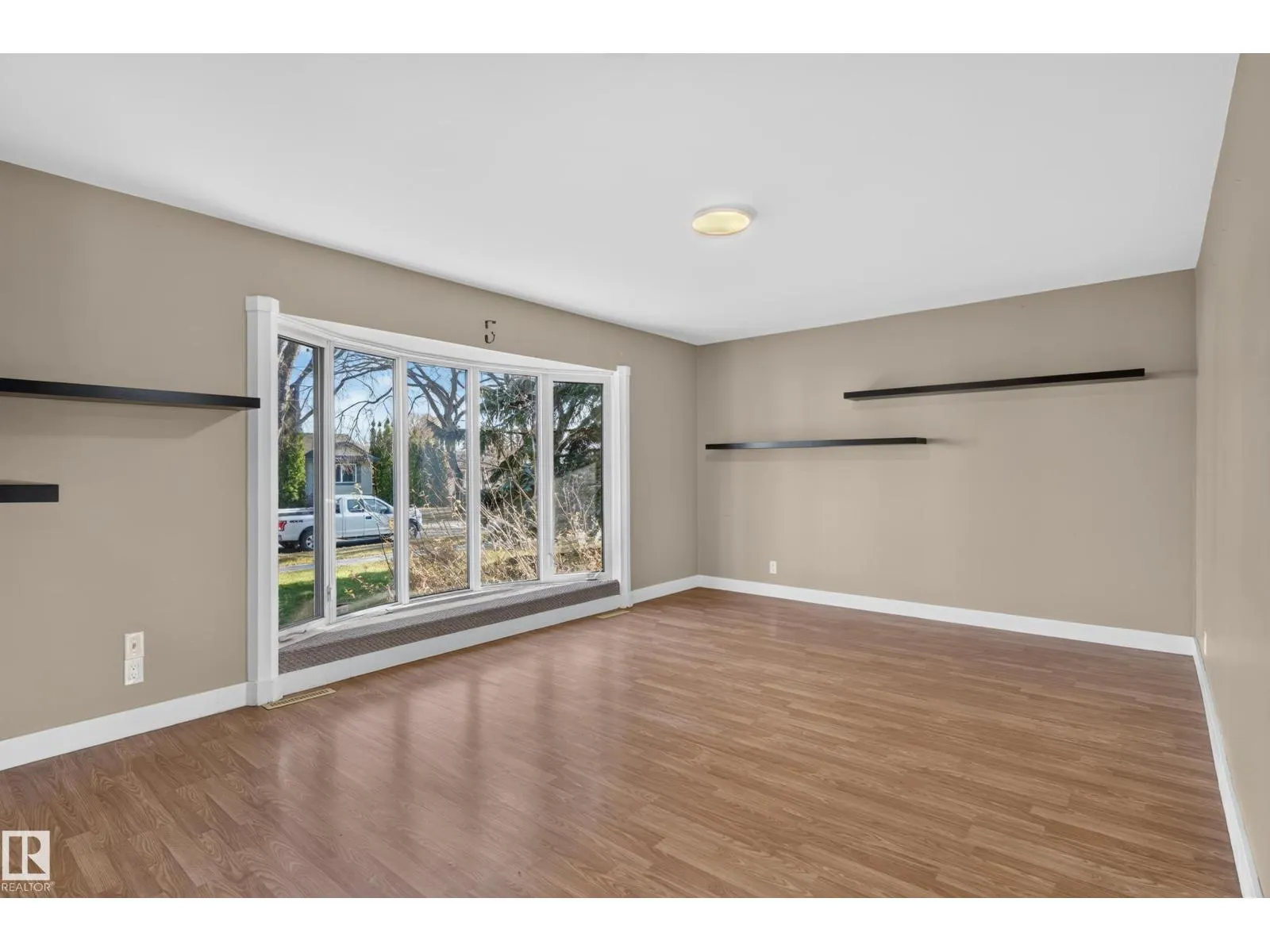 12334 79 ST NW