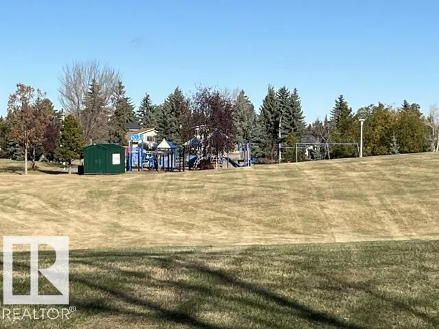 #129 10633 31 AV NW