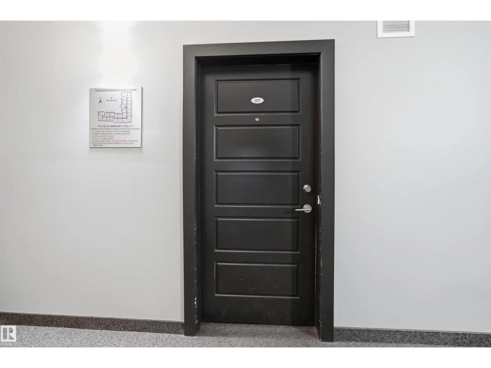 #317 14808 125 ST NW