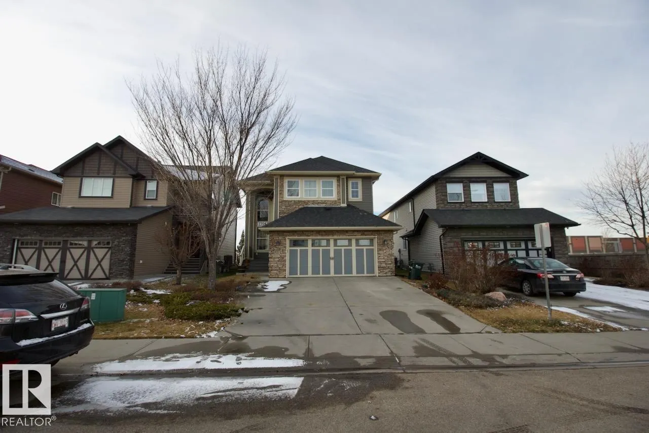 7704 ELLESMERE LN