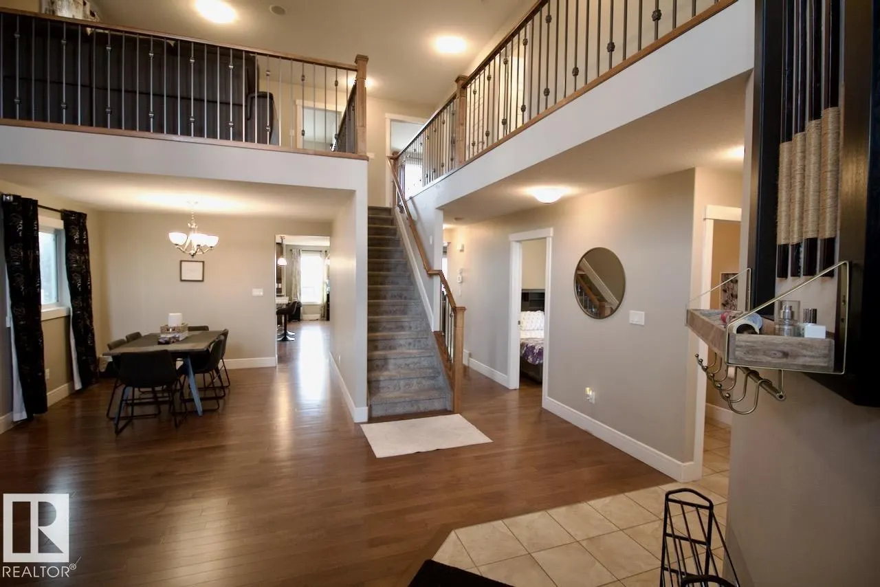 7704 ELLESMERE LN