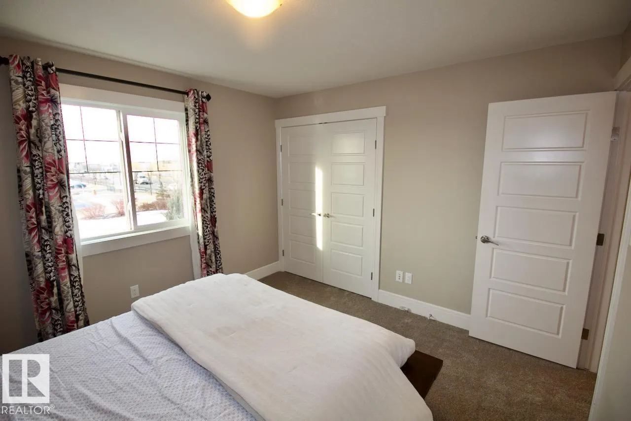 7704 ELLESMERE LN