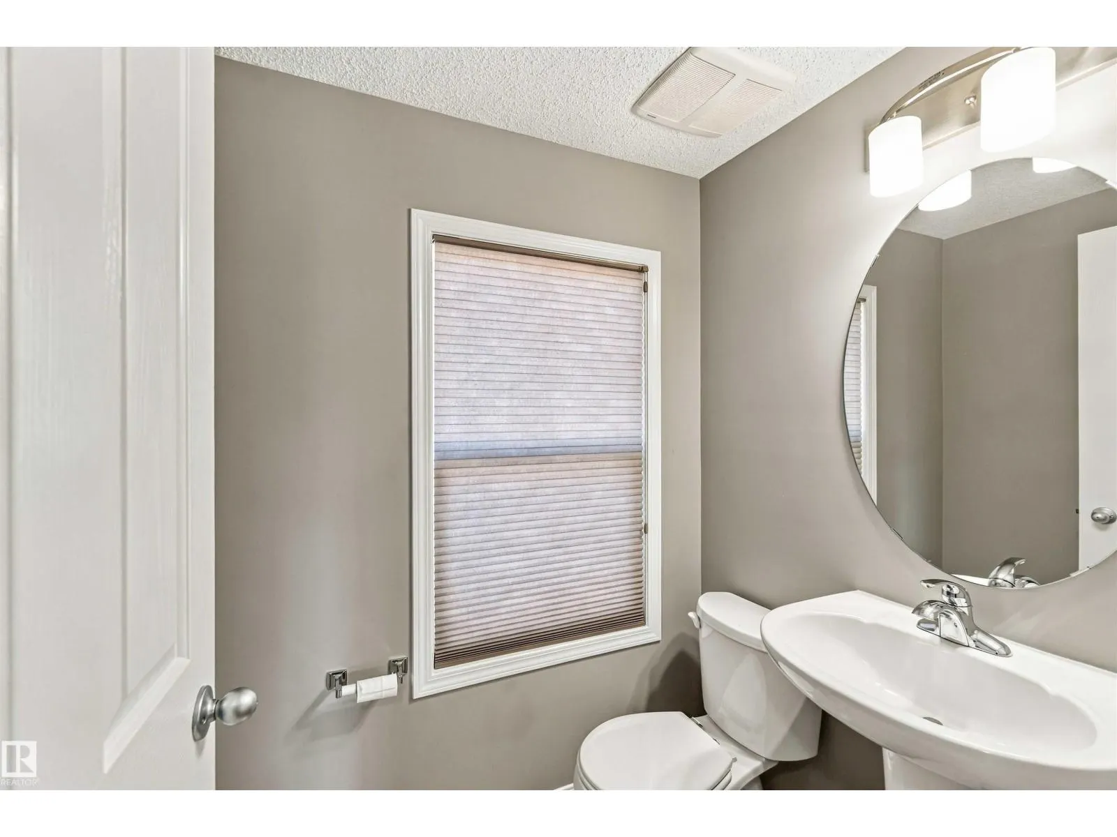 #2 1140 CHAPPELLE BV SW