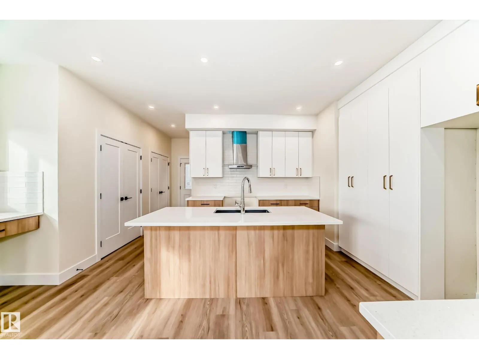 10718 149 ST NW