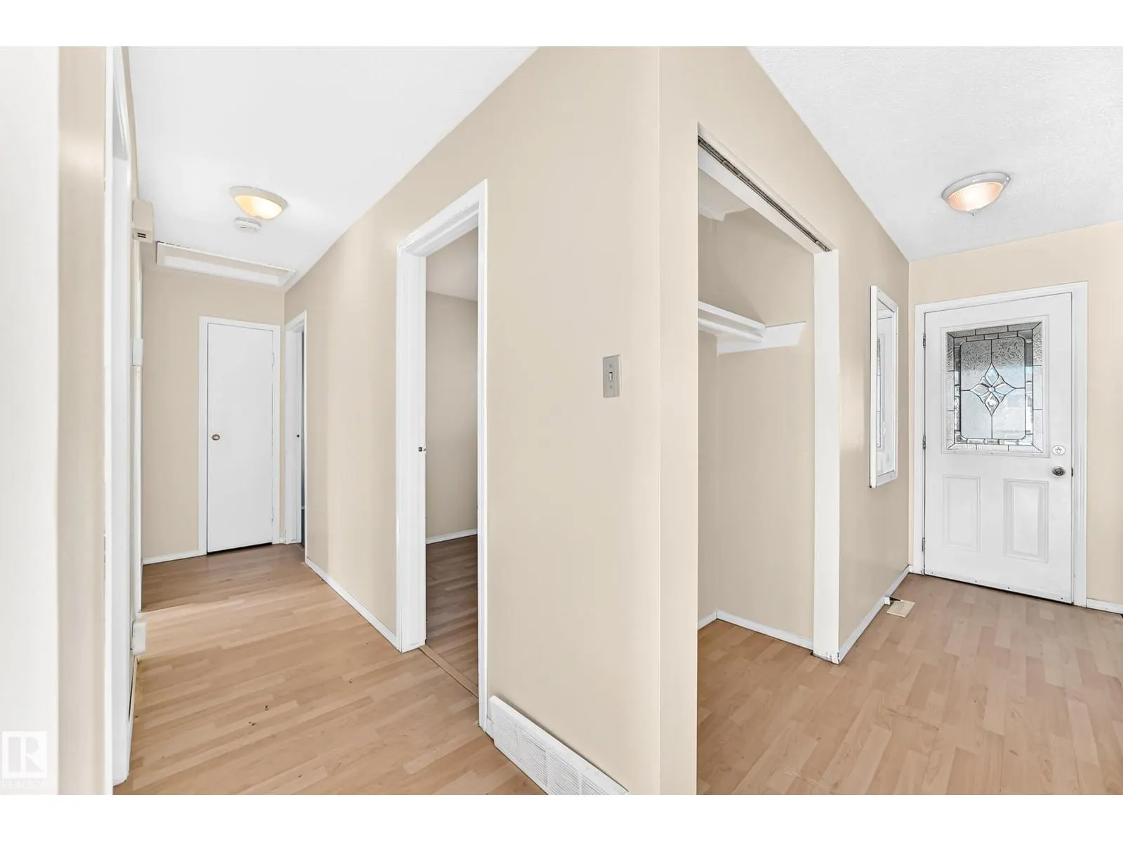 9527 139 AV NW
