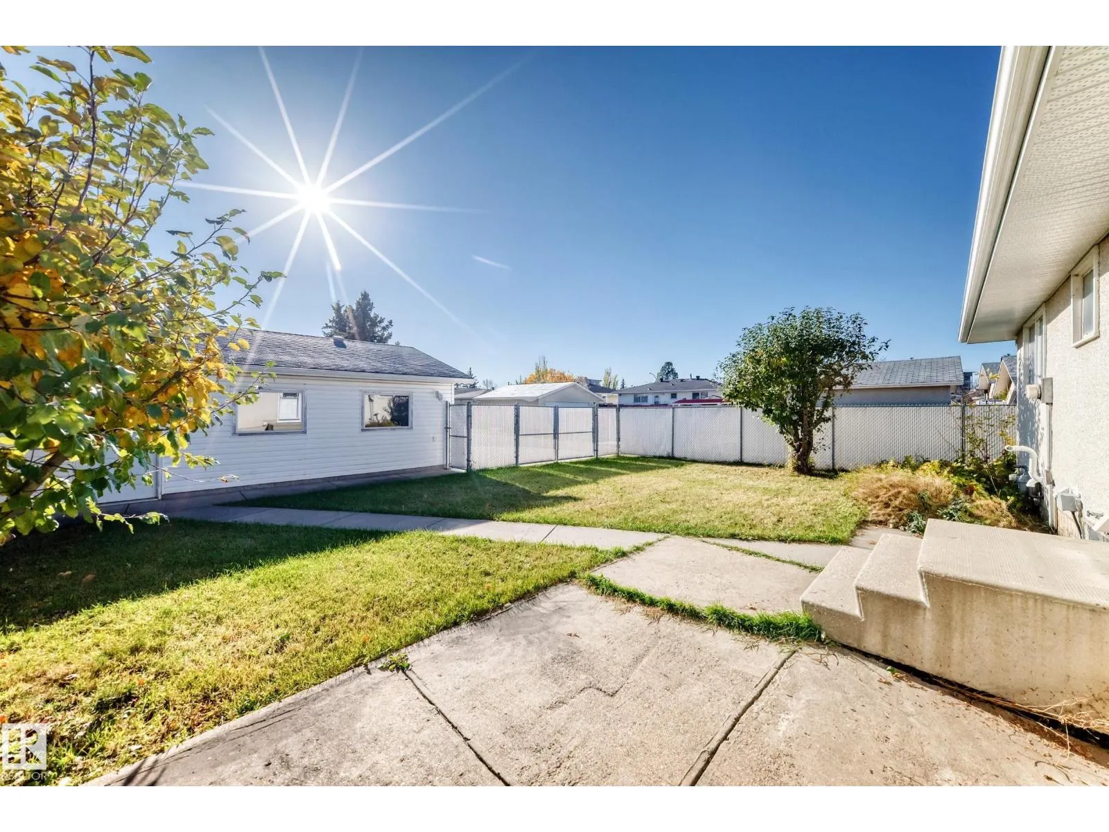 9527 139 AV NW