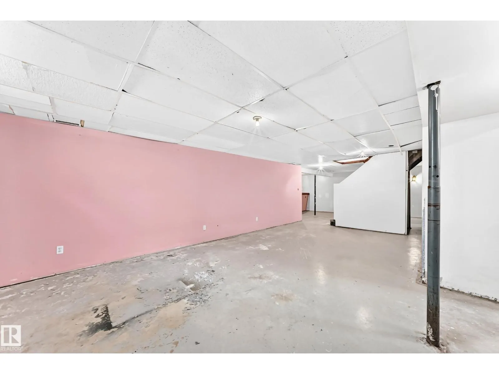9527 139 AV NW