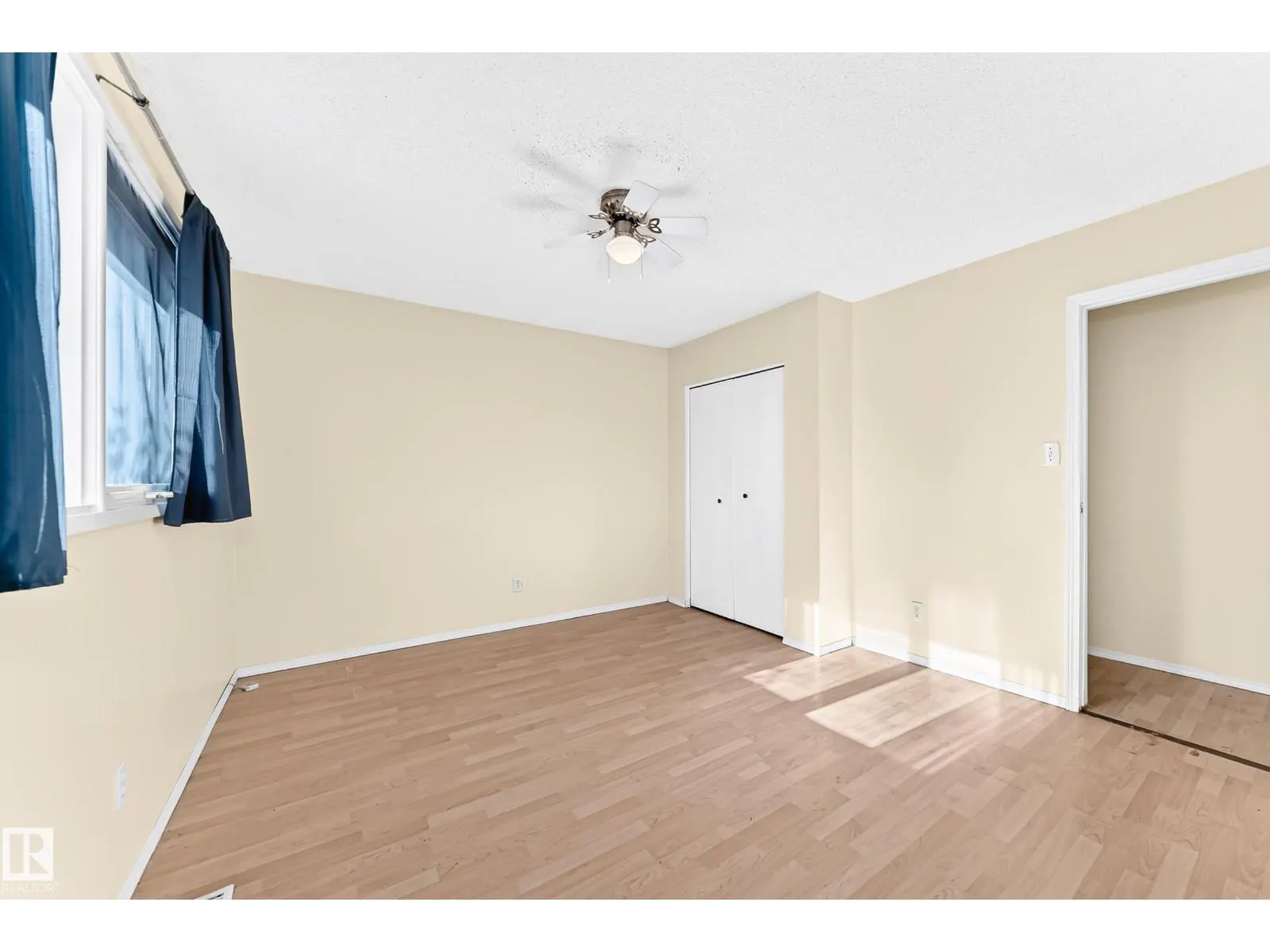9527 139 AV NW