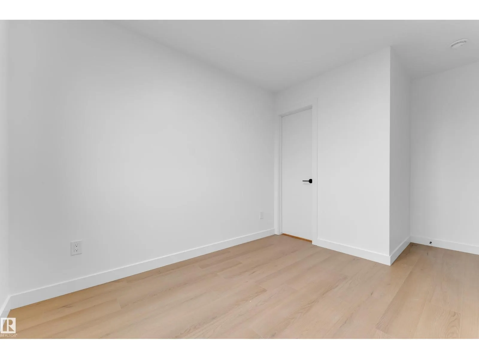 9223 156 AV NW
