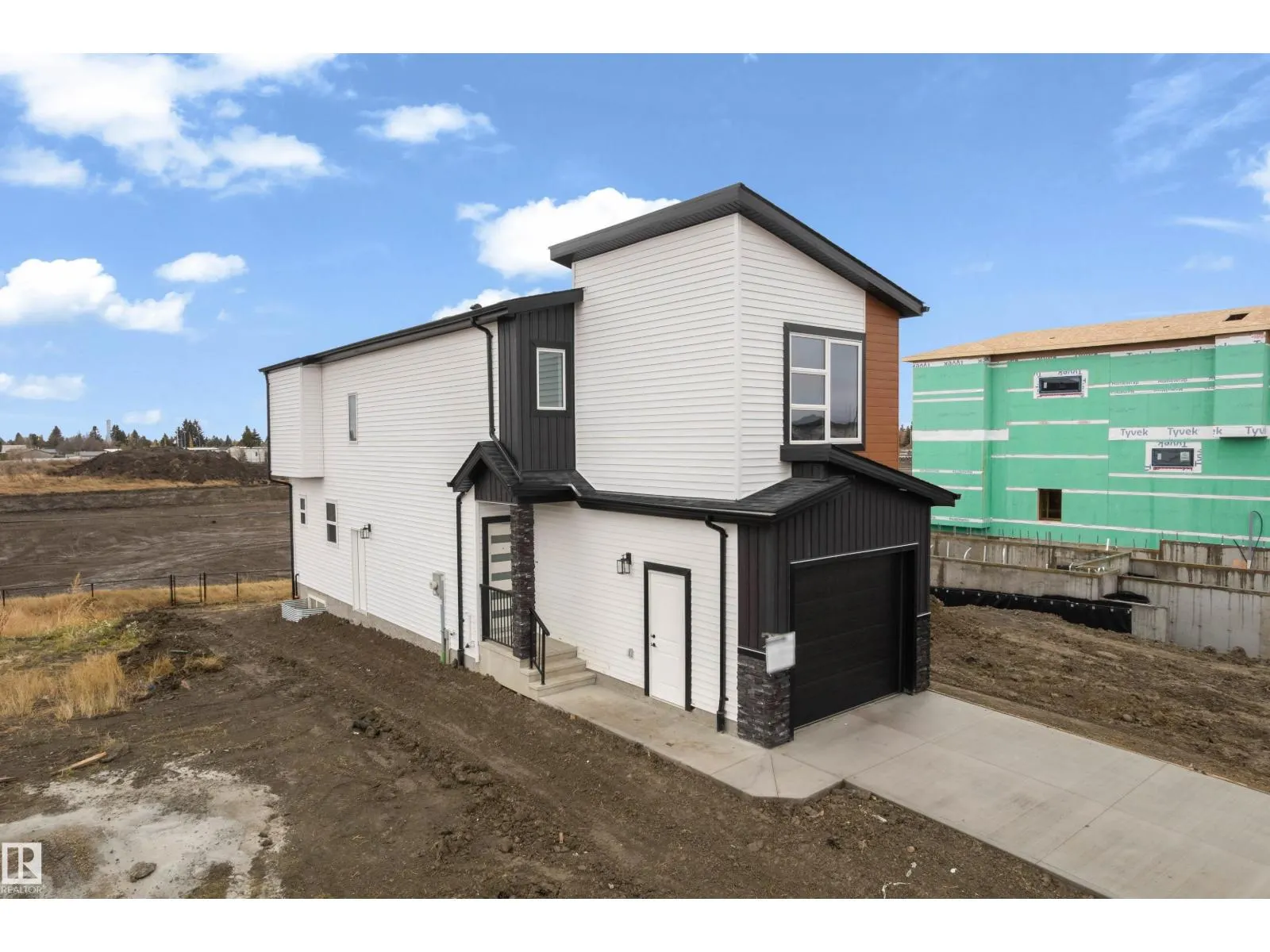 9223 156 AV NW