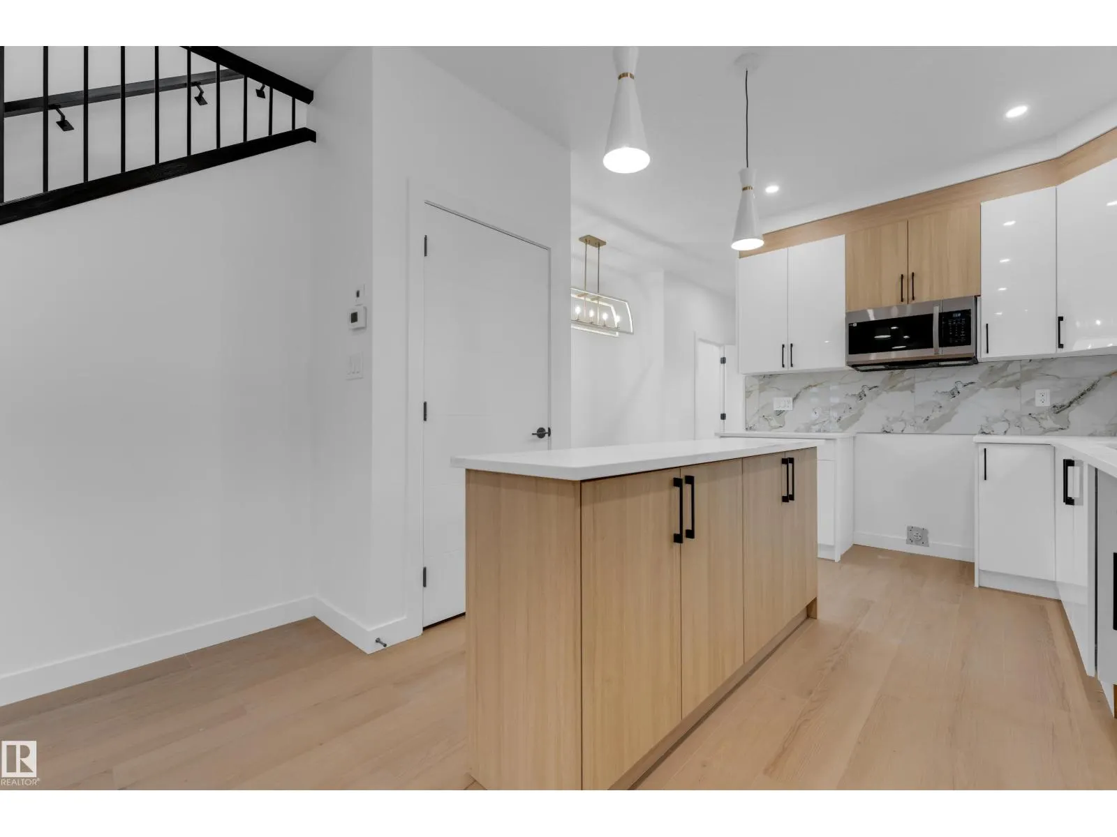 9223 156 AV NW