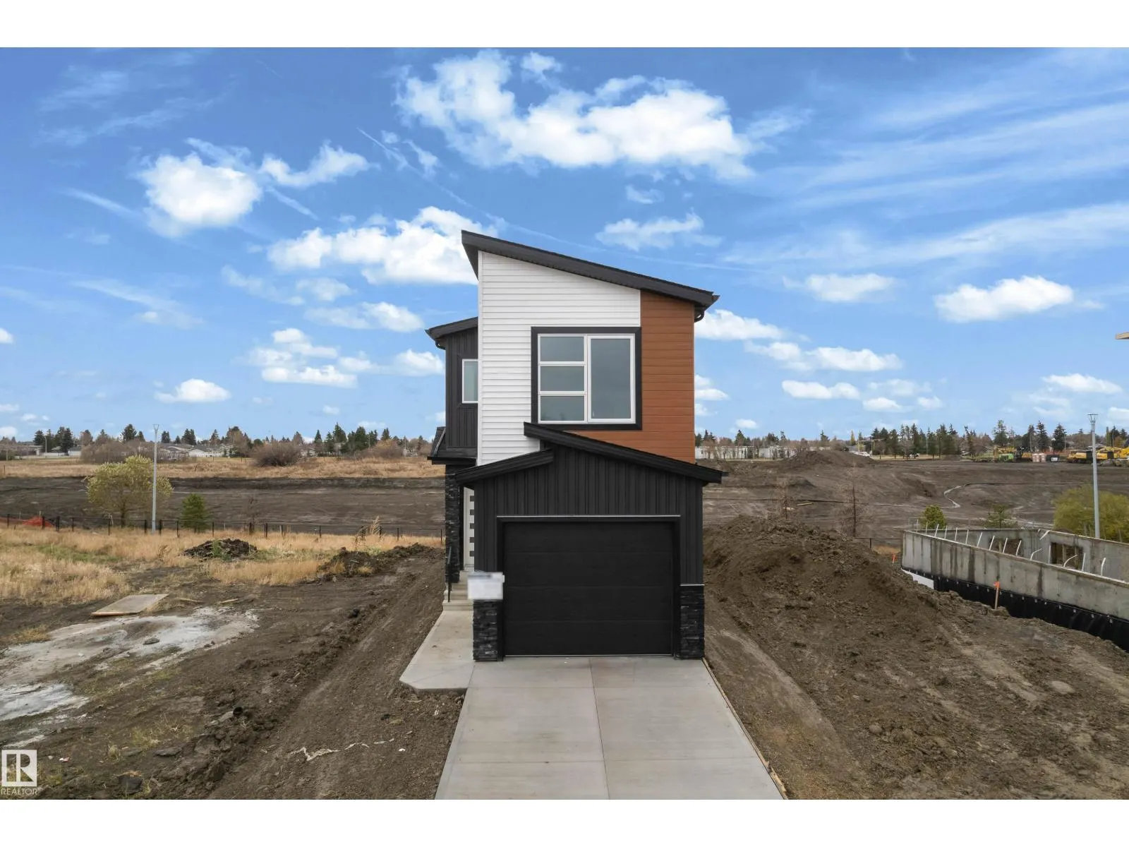 9223 156 AV NW