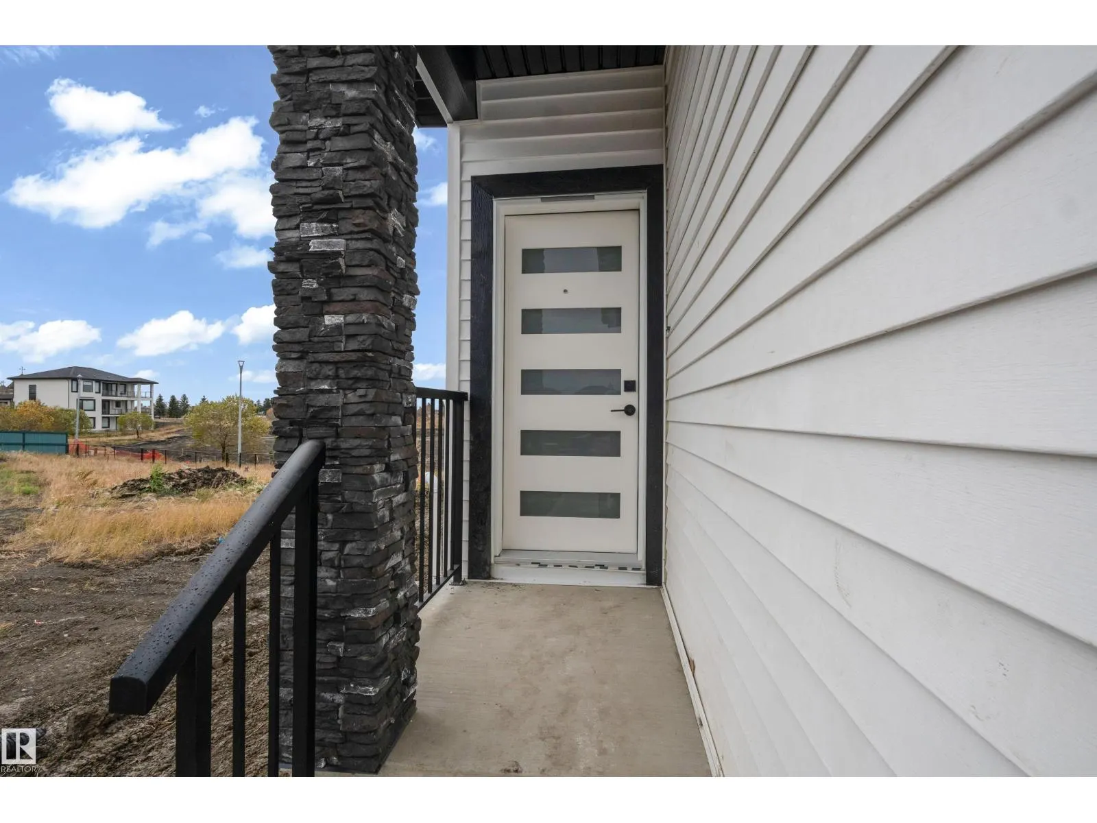 9223 156 AV NW