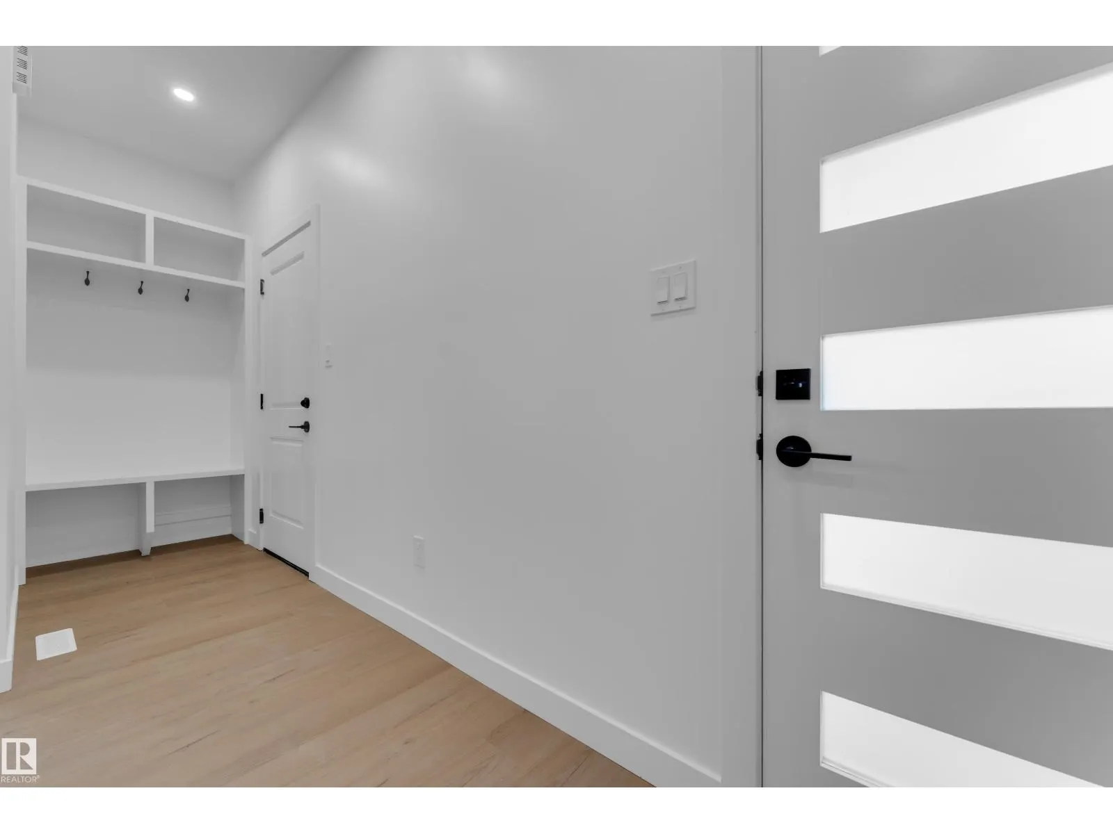 9223 156 AV NW