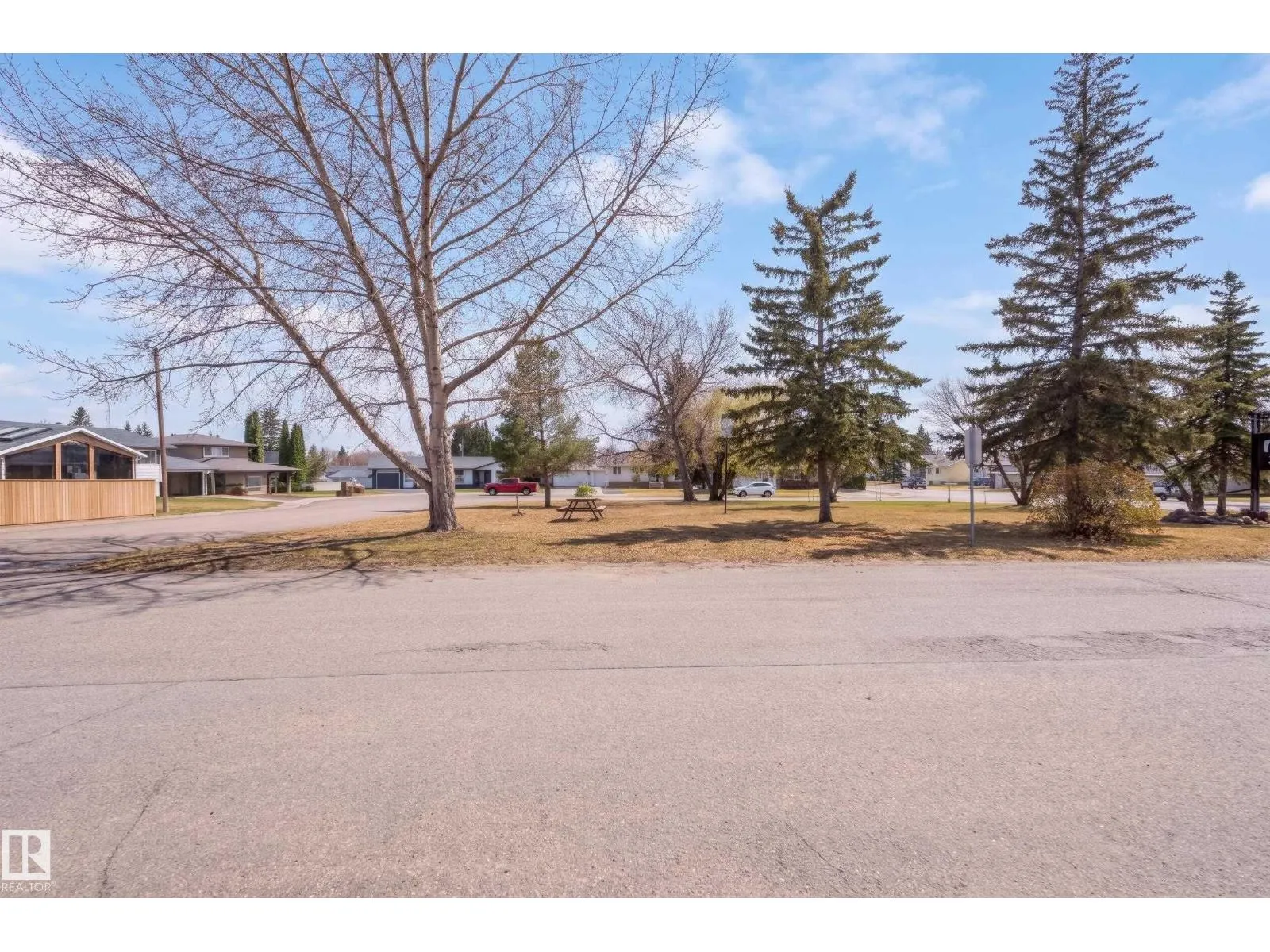 5307 46 ST