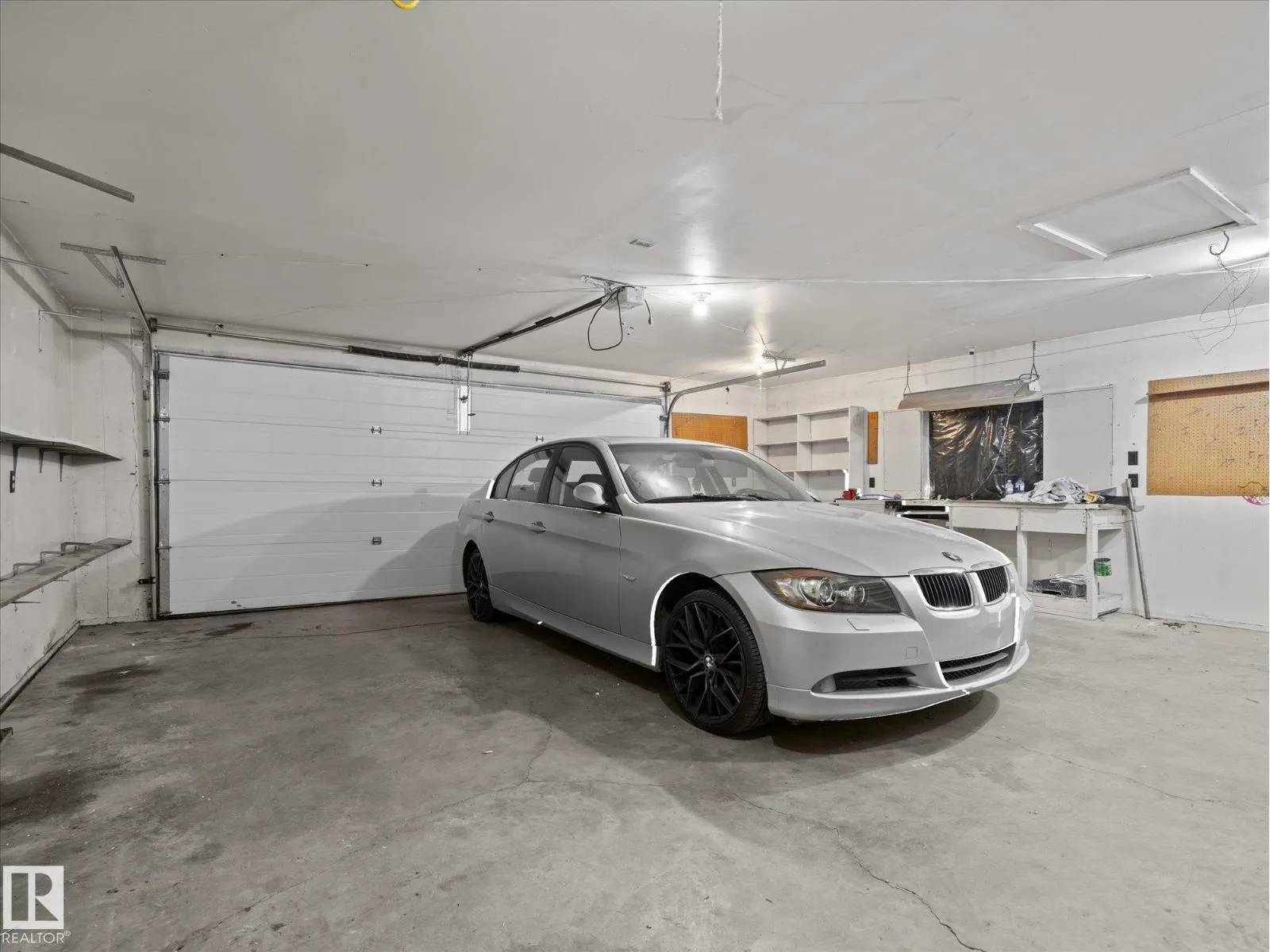 11211 104 ST NW