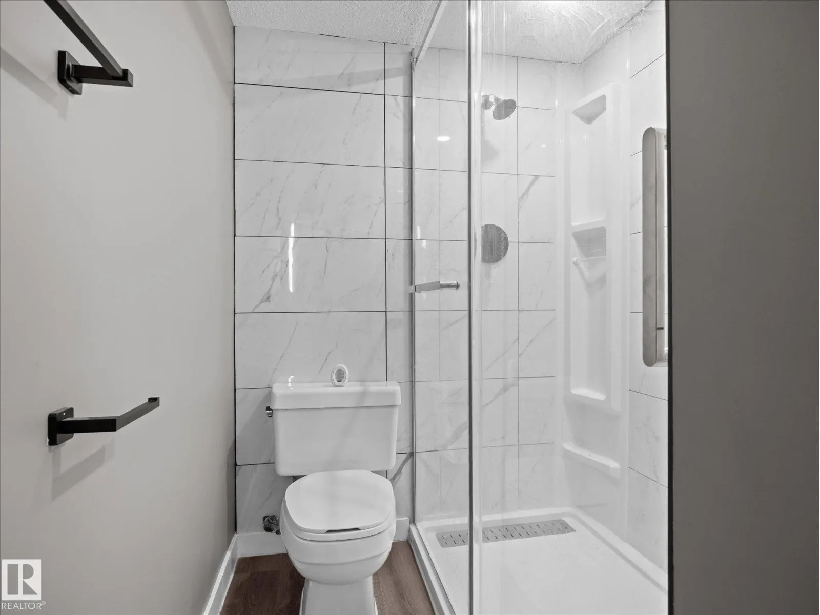 11211 104 ST NW