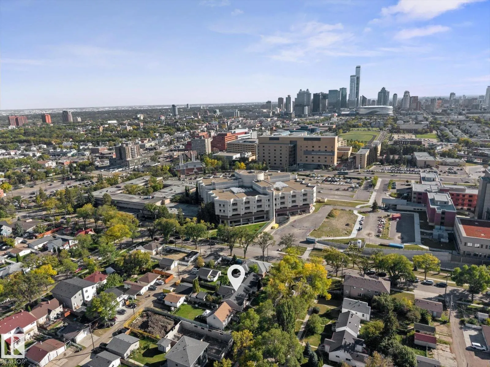 11211 104 ST NW