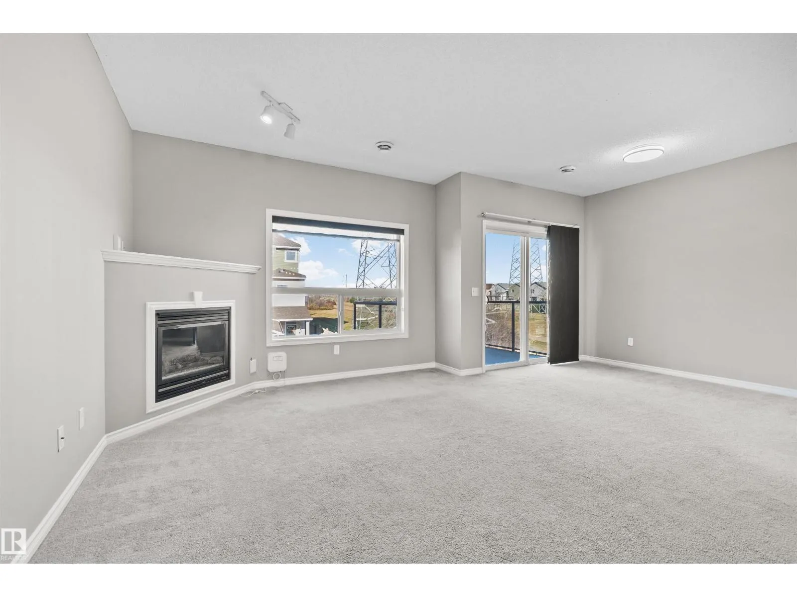 #1 3010 33 AV NW NW