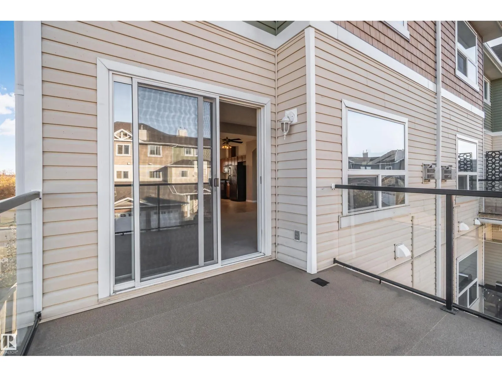 #1 3010 33 AV NW NW