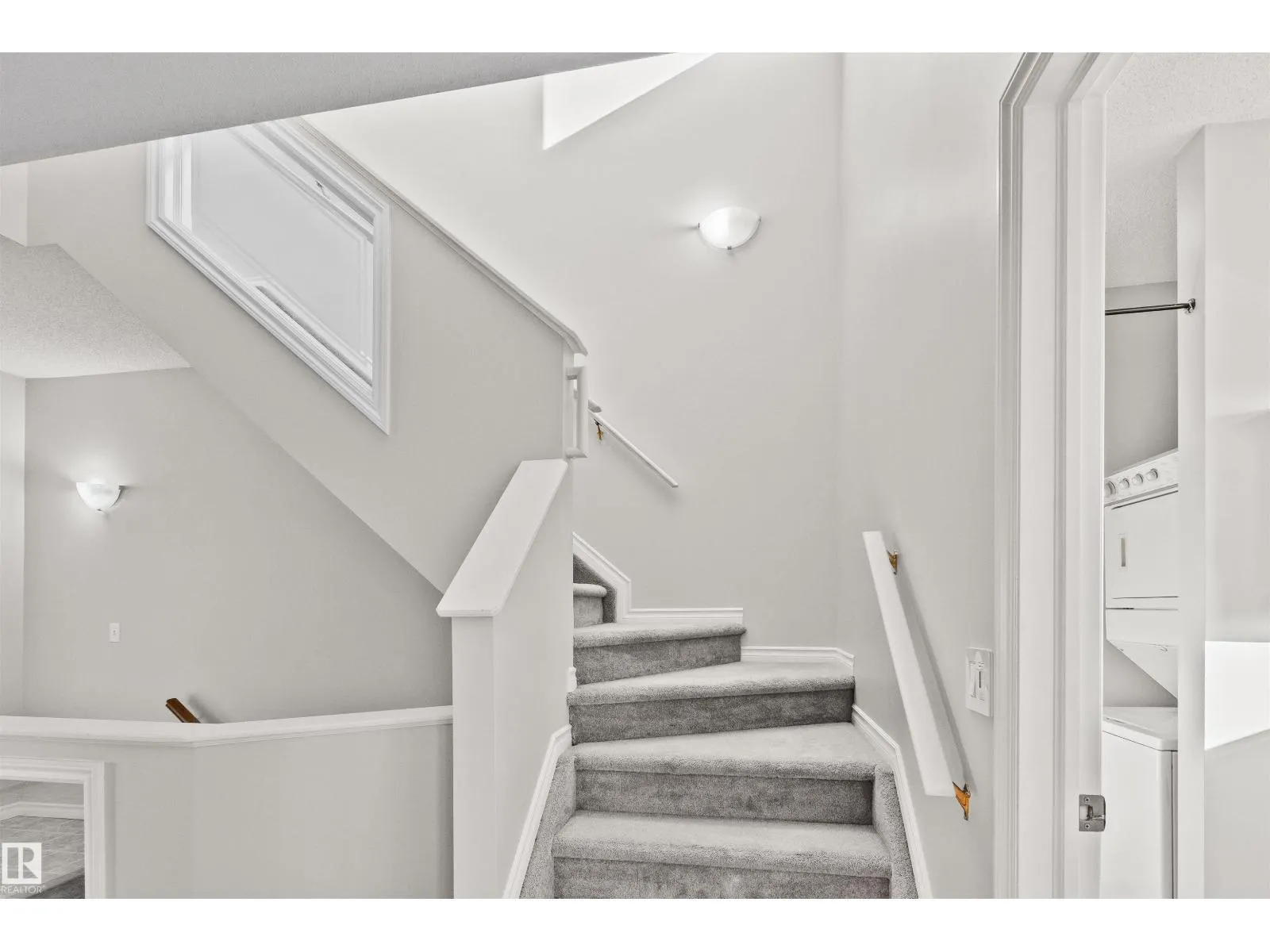 #1 3010 33 AV NW NW