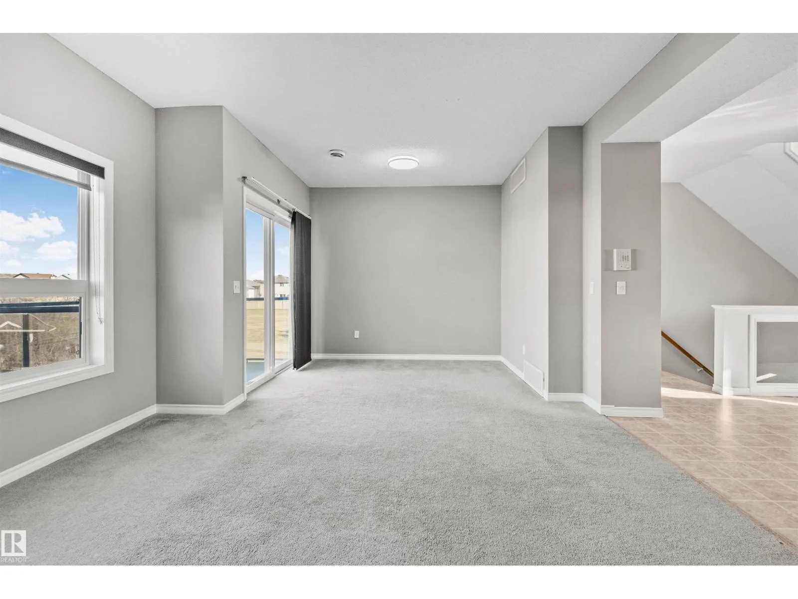 #1 3010 33 AV NW NW