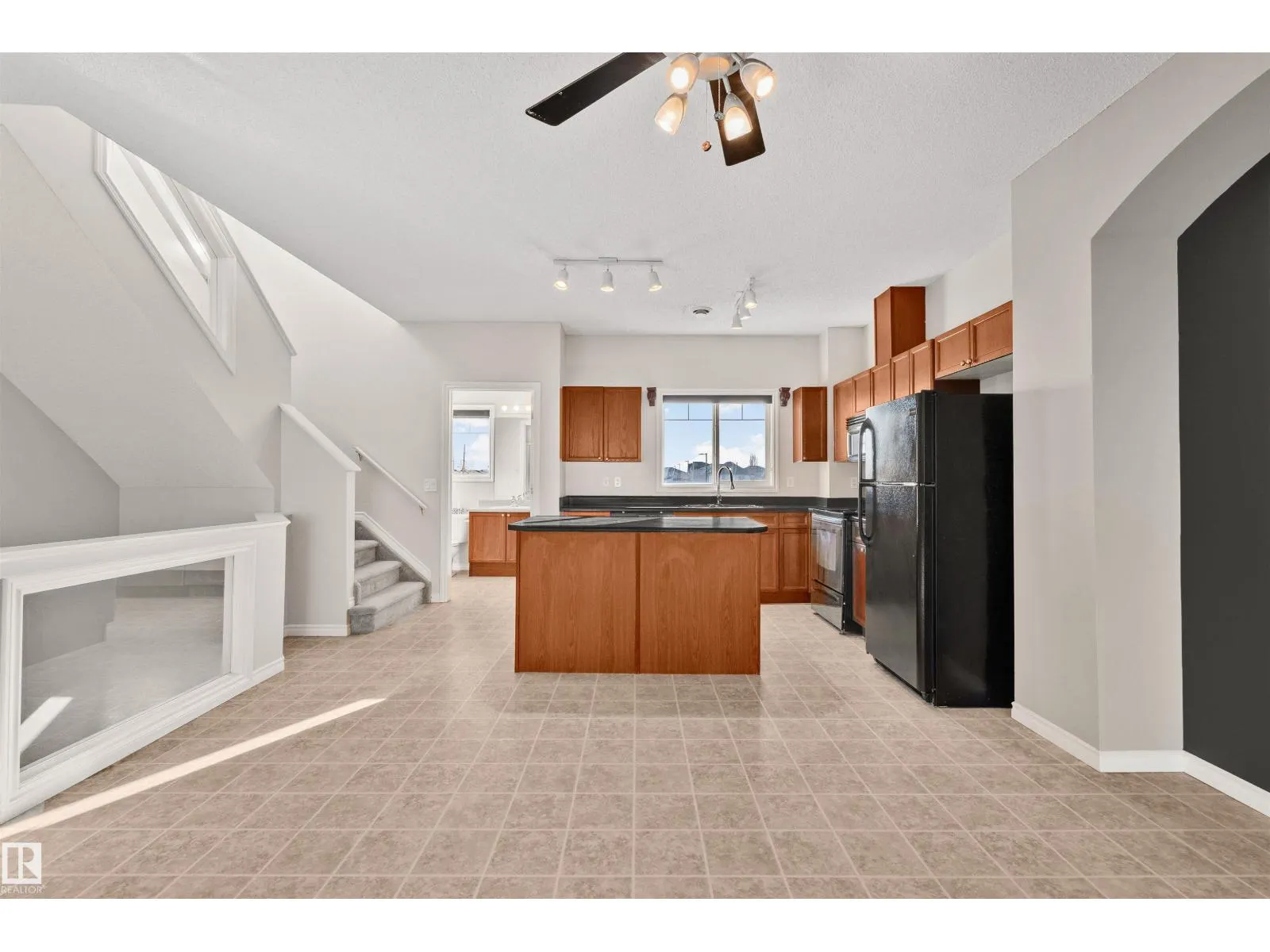 #1 3010 33 AV NW NW