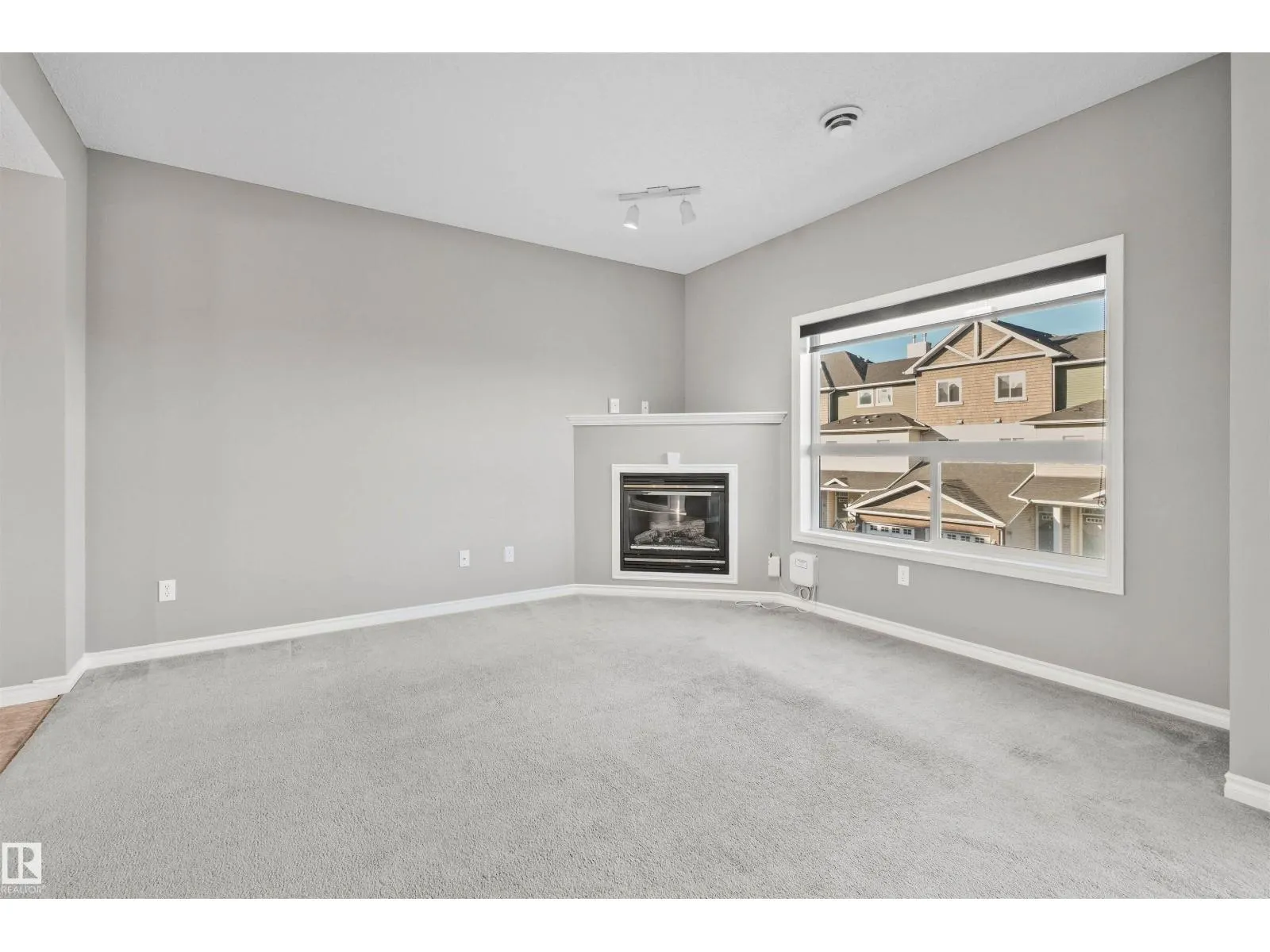 #1 3010 33 AV NW NW