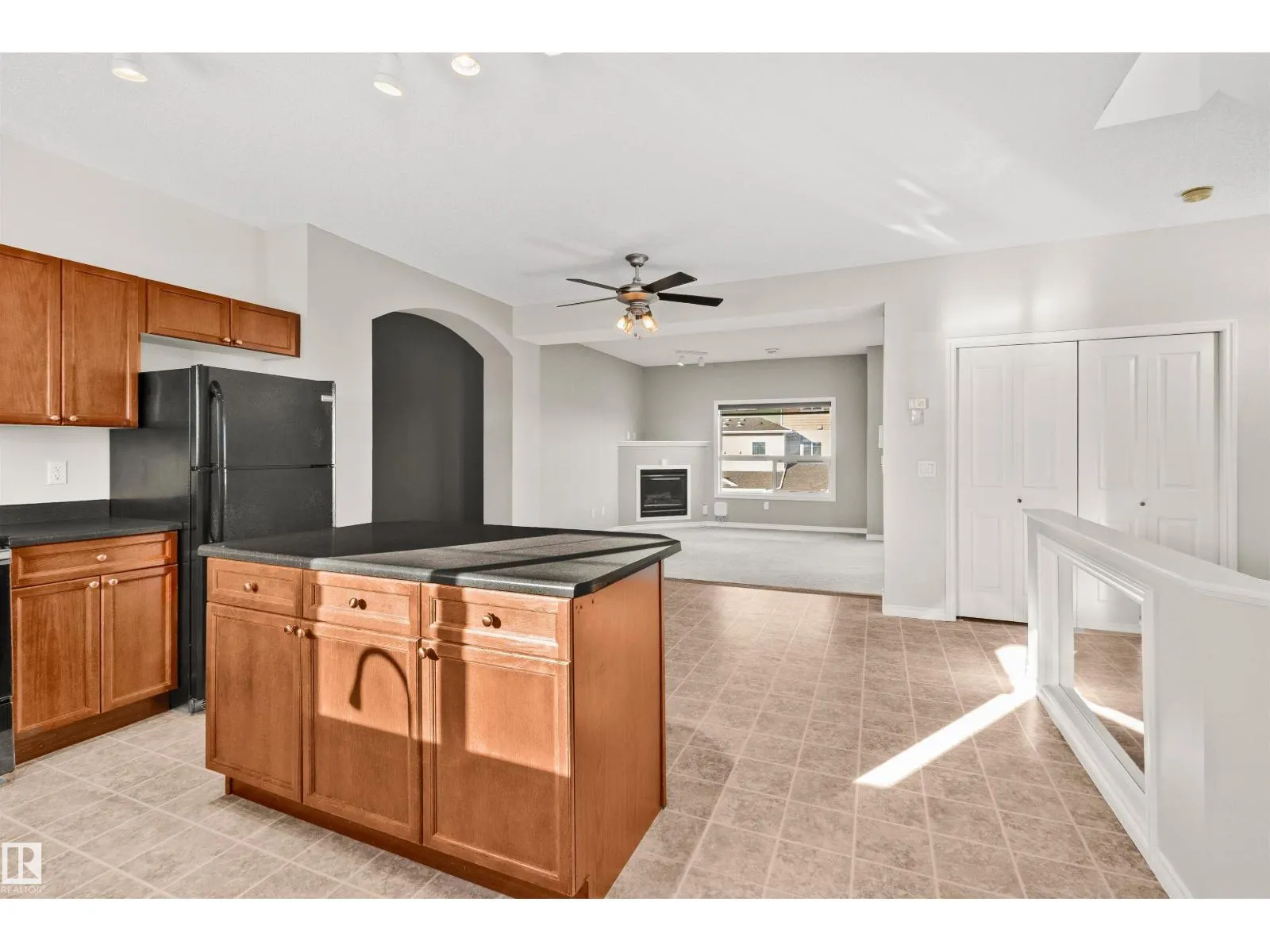 #1 3010 33 AV NW NW