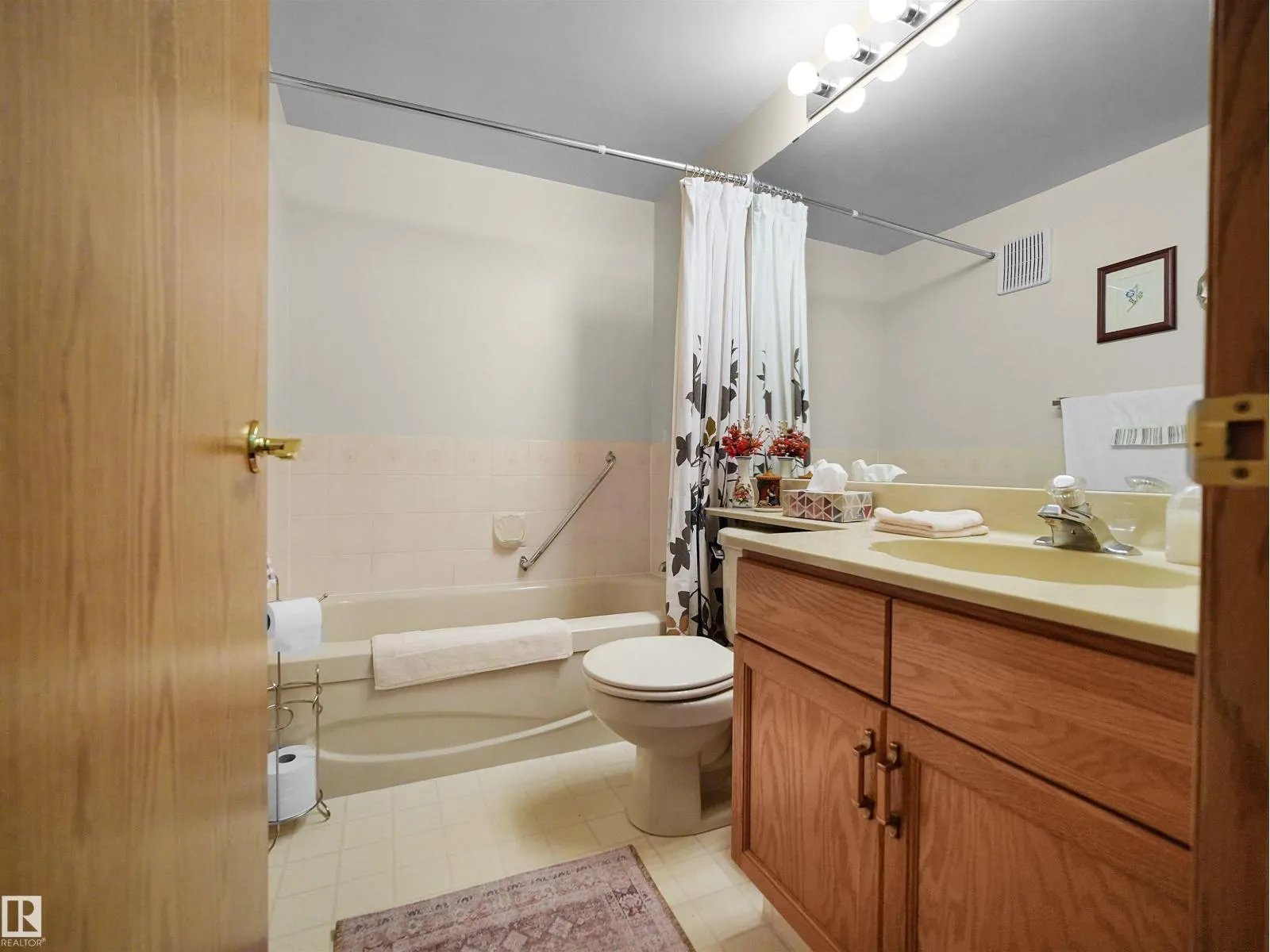 #314 10935 21 AV NW