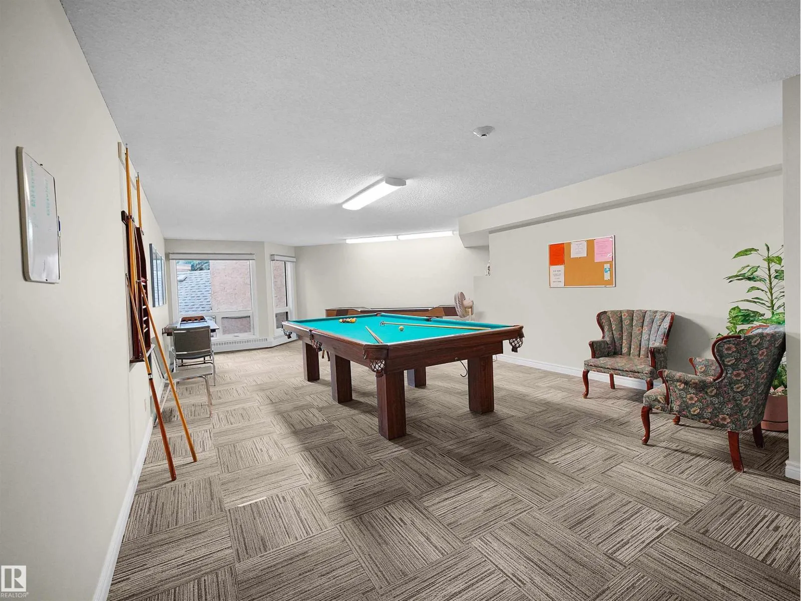 #314 10935 21 AV NW
