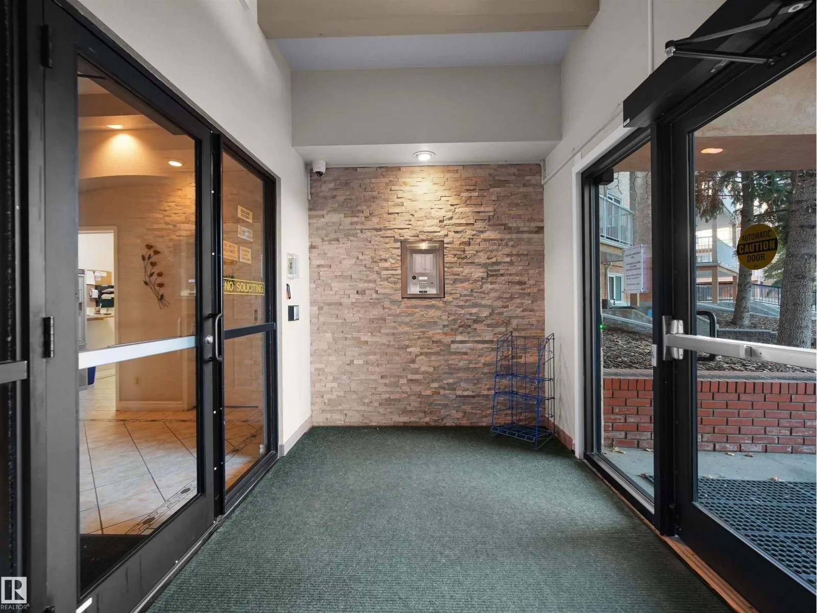 #314 10935 21 AV NW