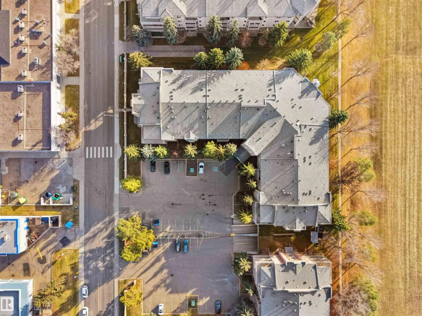 #314 10935 21 AV NW