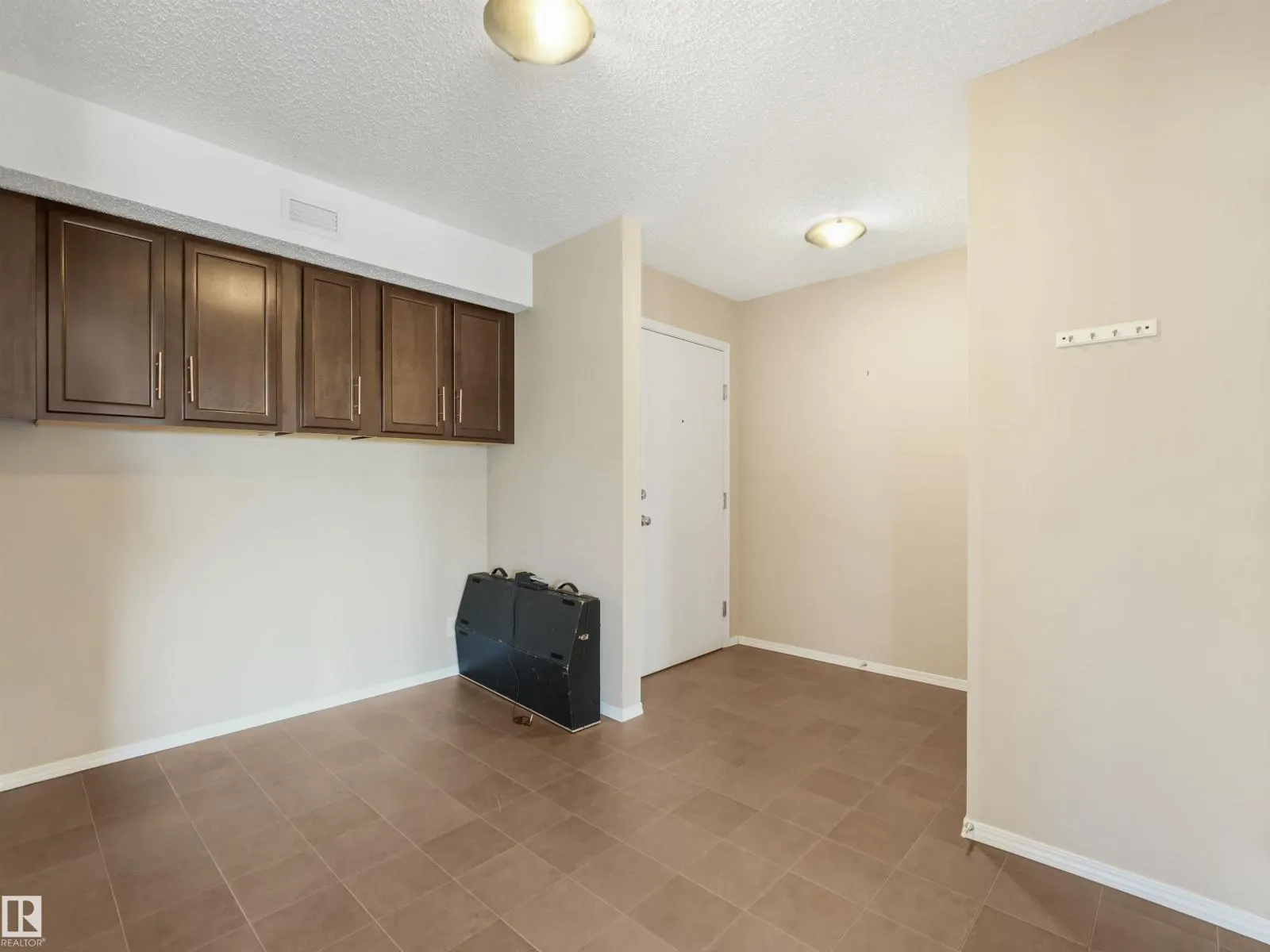#401 11804 22 AV SW SW