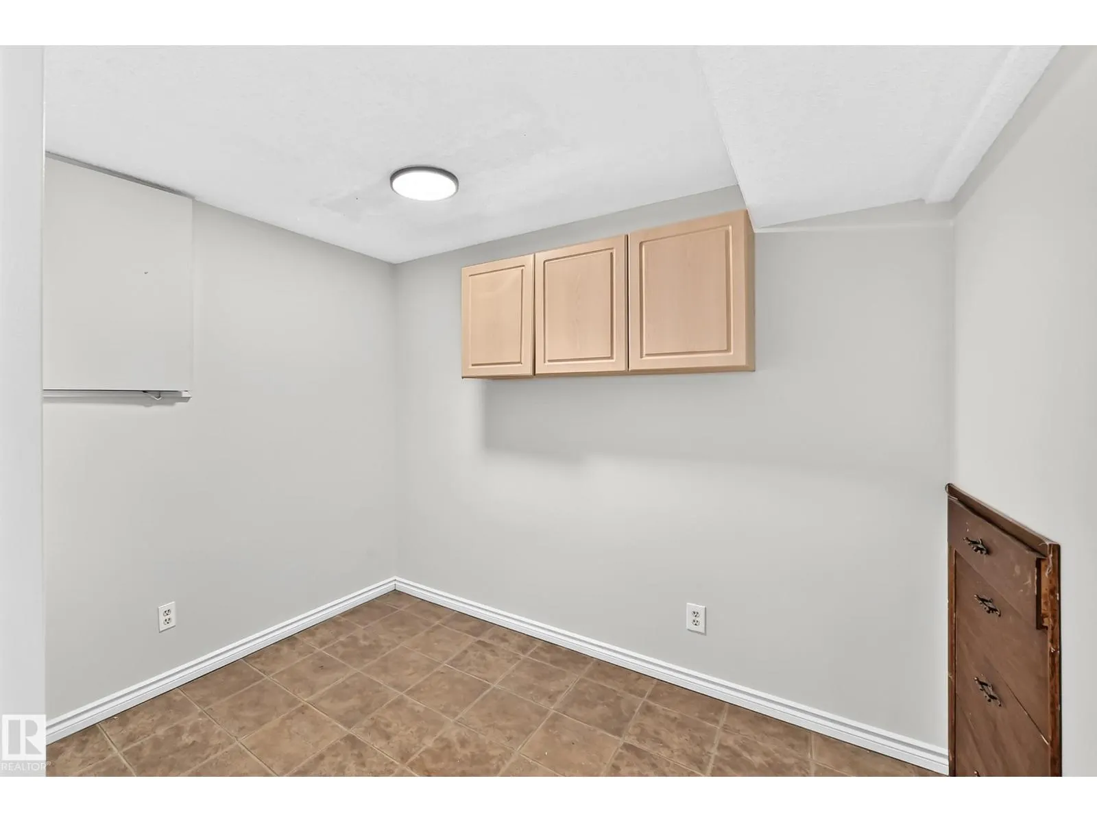 13621 28 ST NW