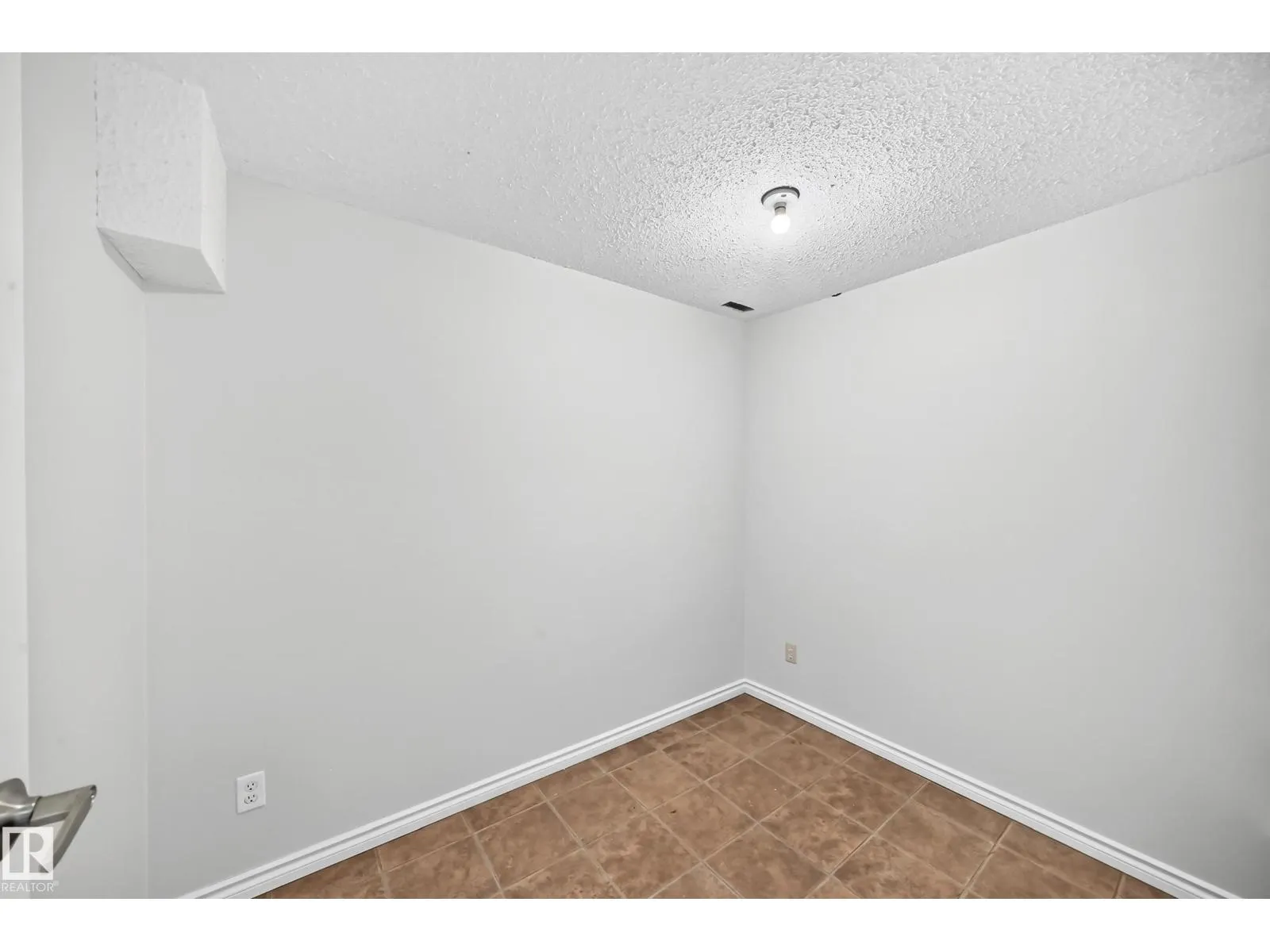 13621 28 ST NW