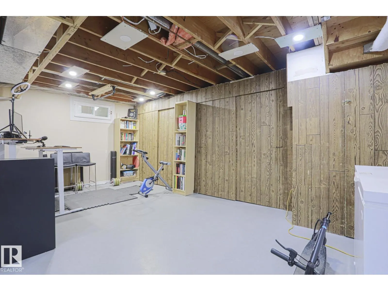 4109 44 ST