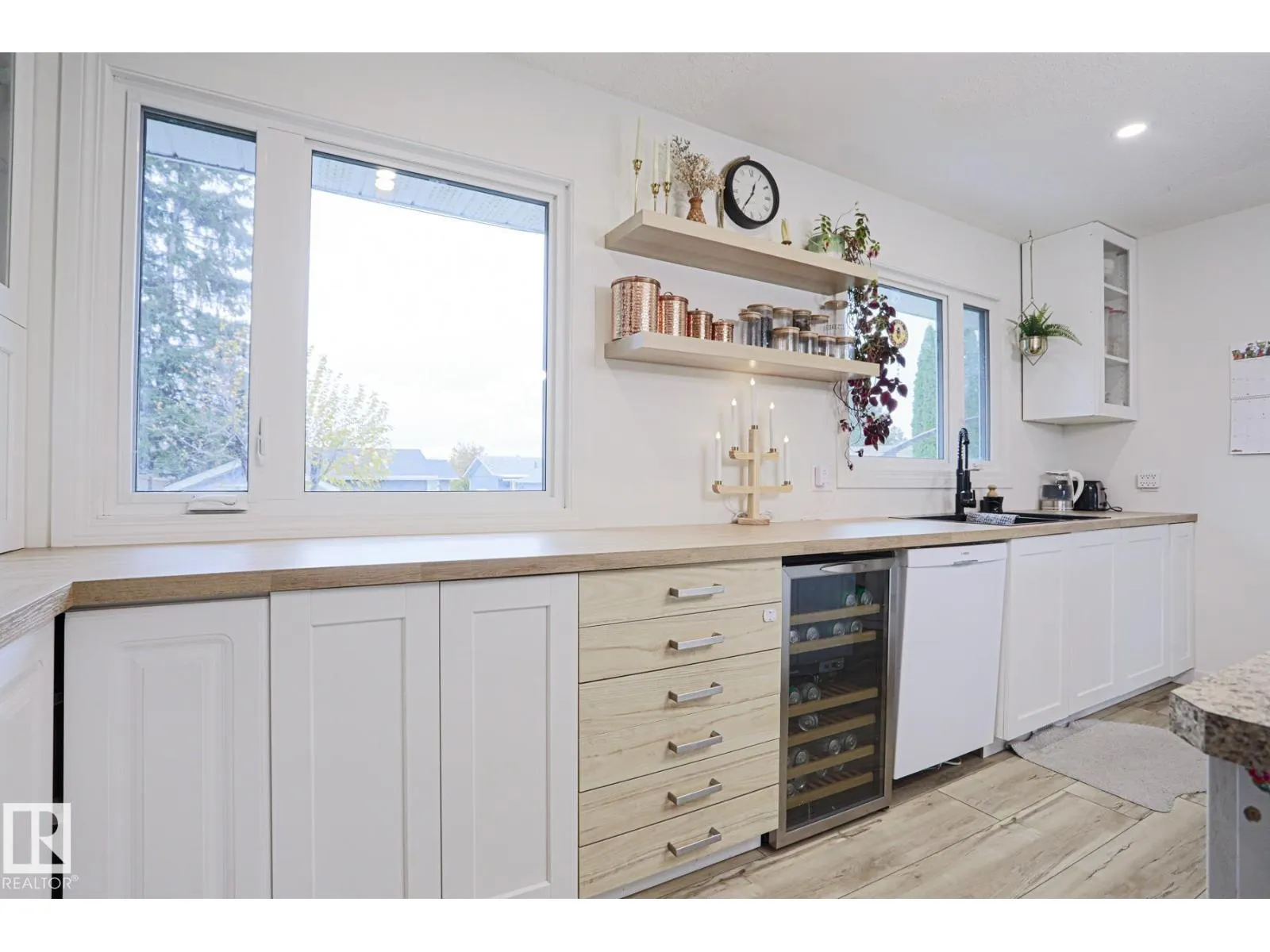 4109 44 ST