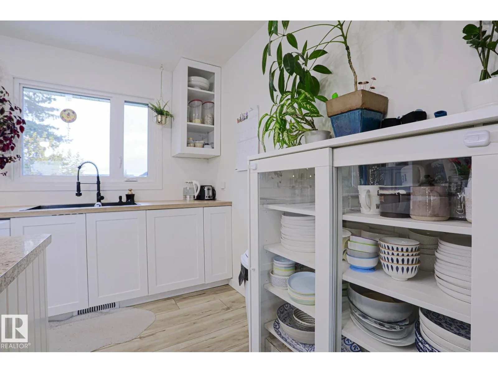 4109 44 ST