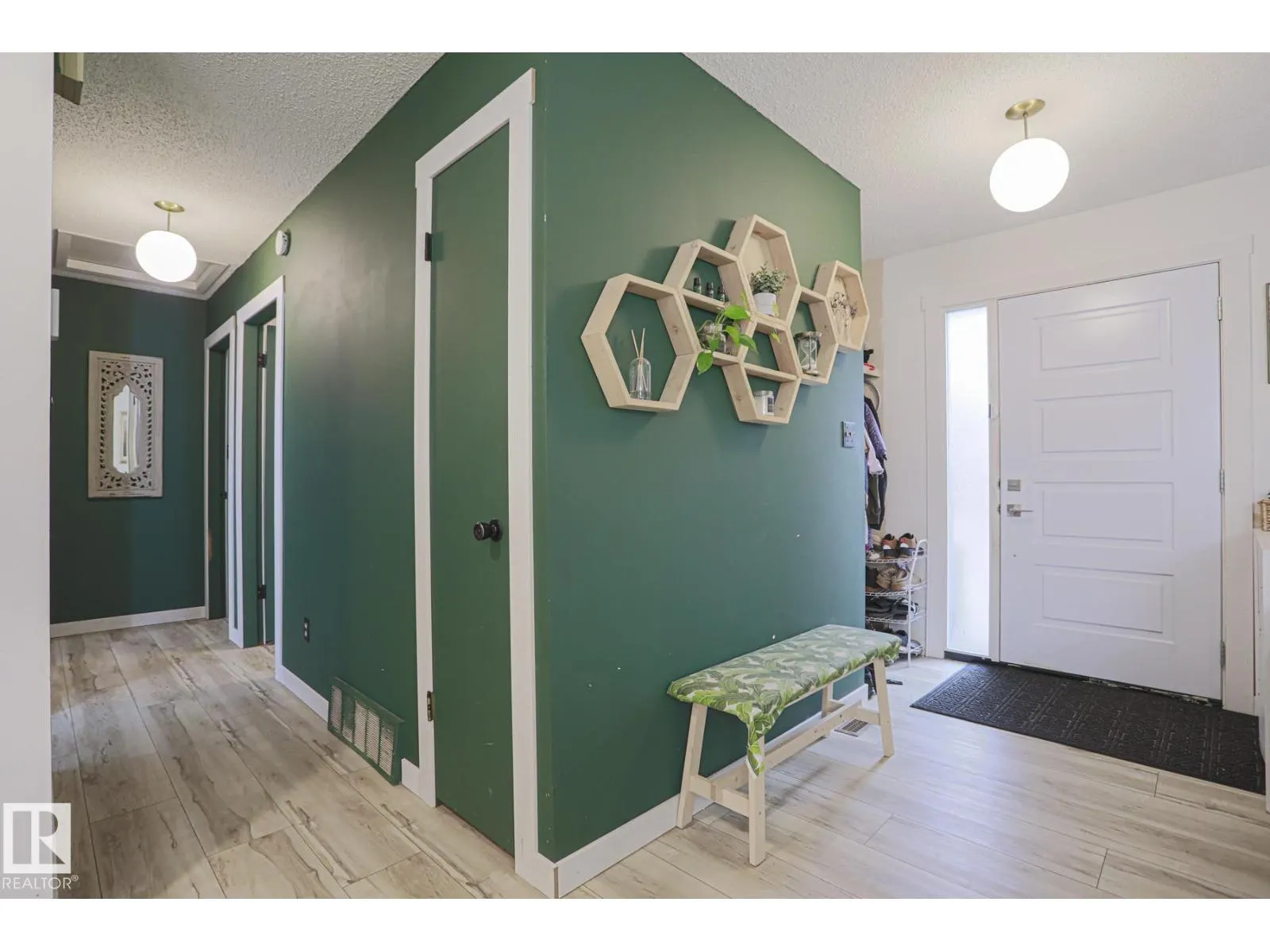 4109 44 ST