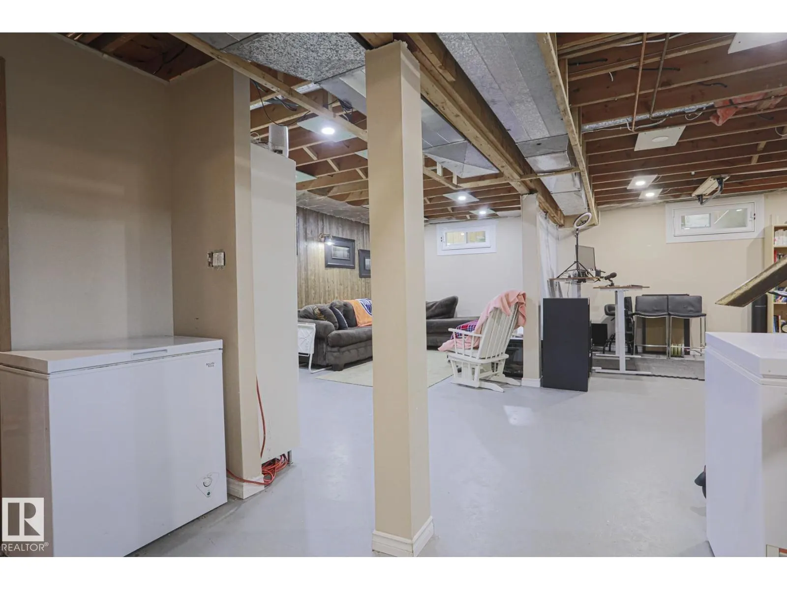 4109 44 ST