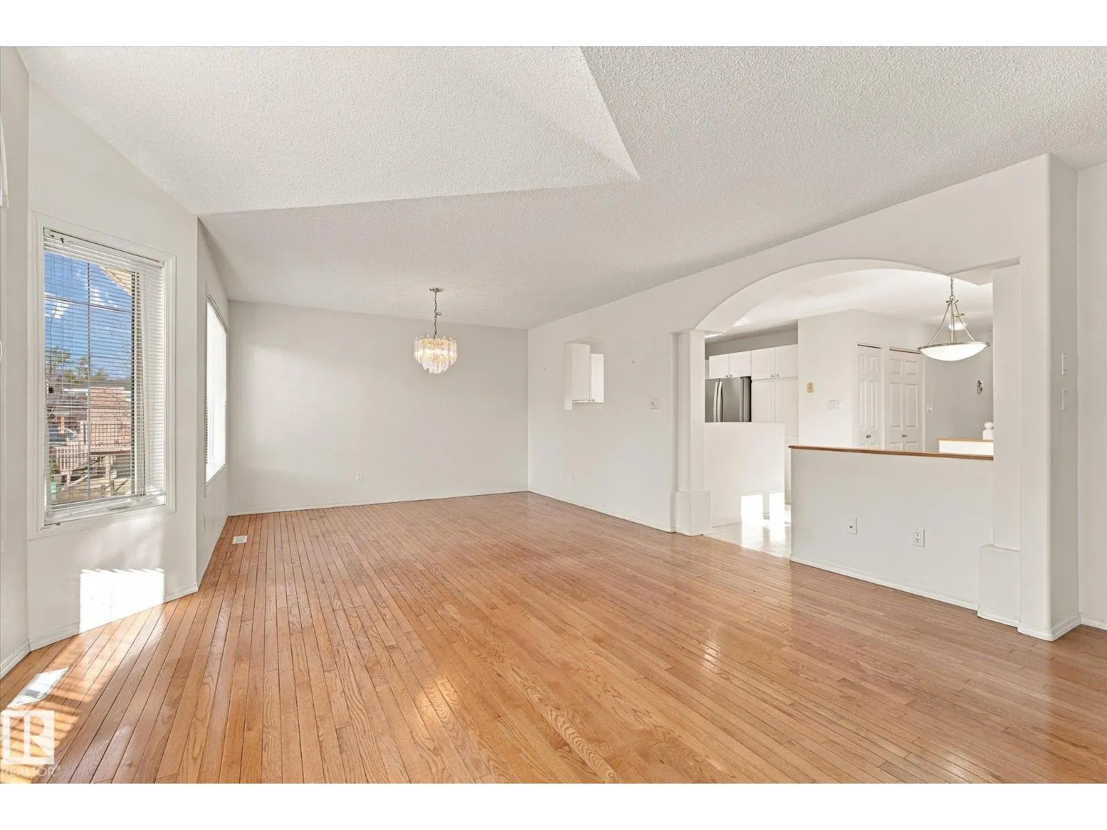 #111 11115 9 Ave NW