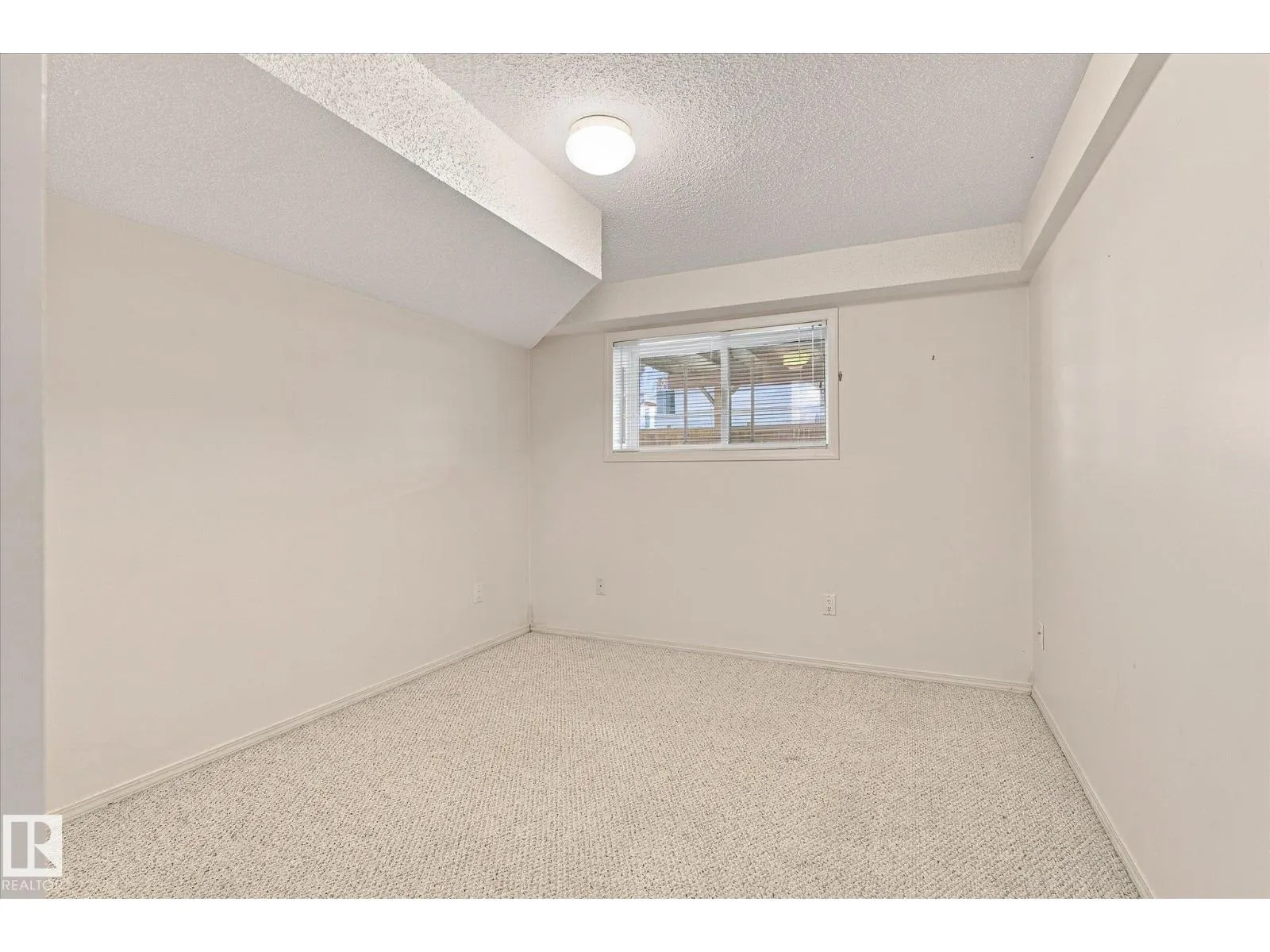 #111 11115 9 Ave NW