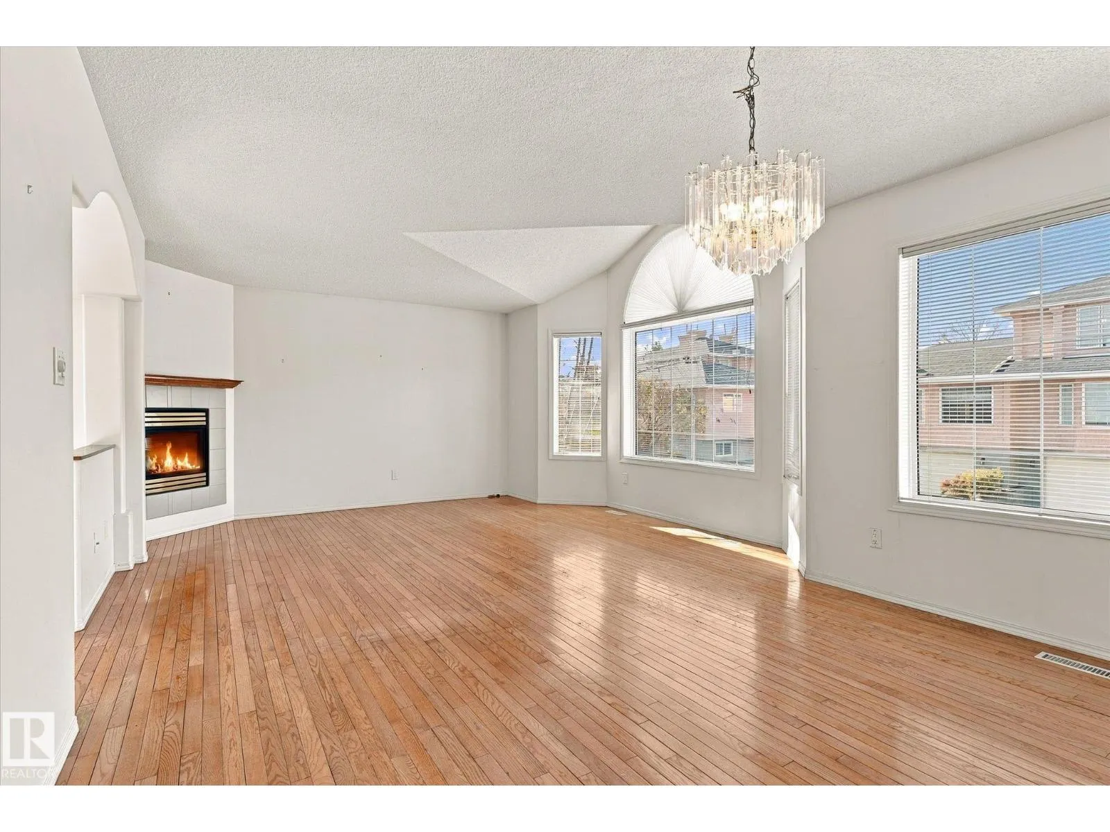 #111 11115 9 Ave NW